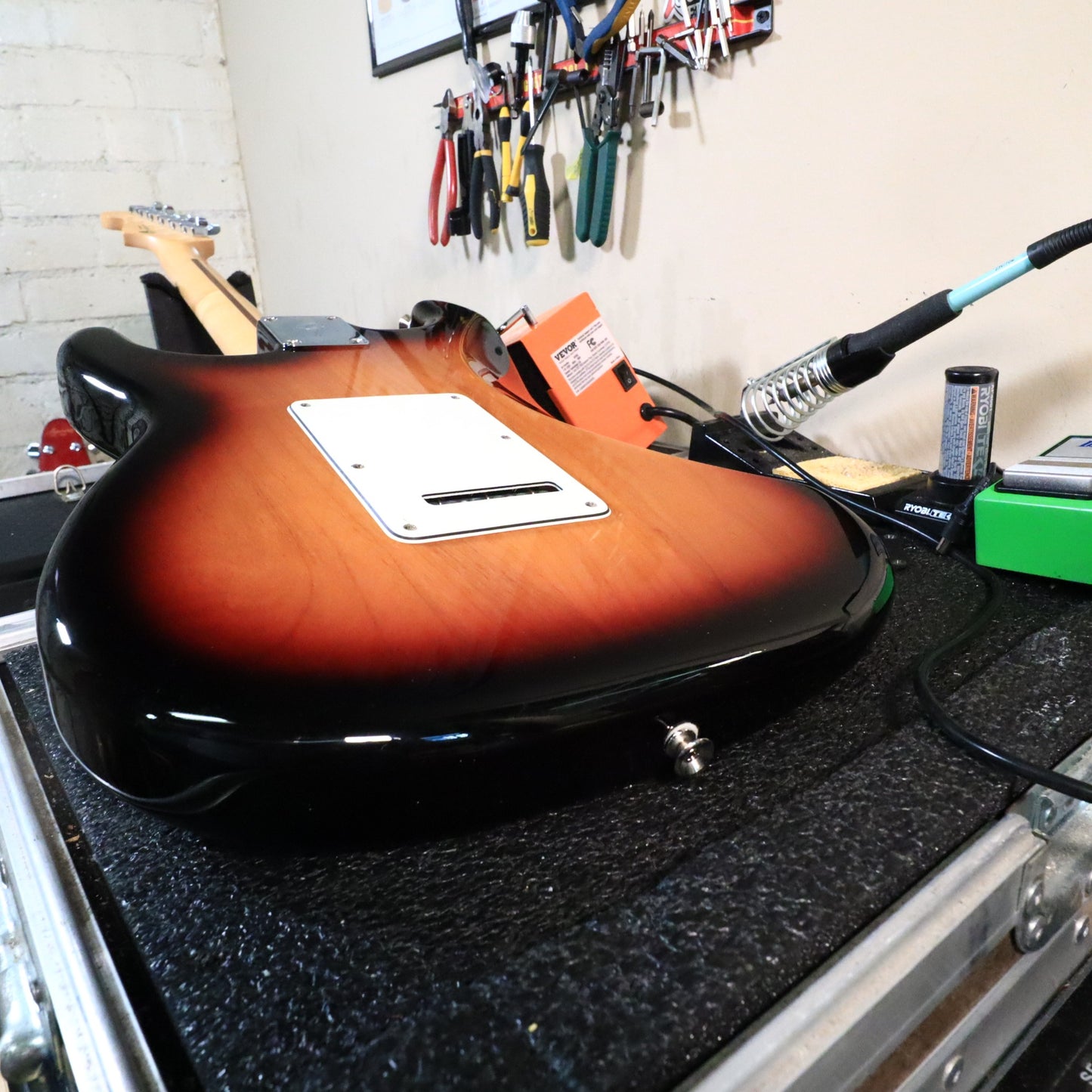 2021 Fender Player Stratocaster Maple Neck - 3-Tone Sunburst MIM