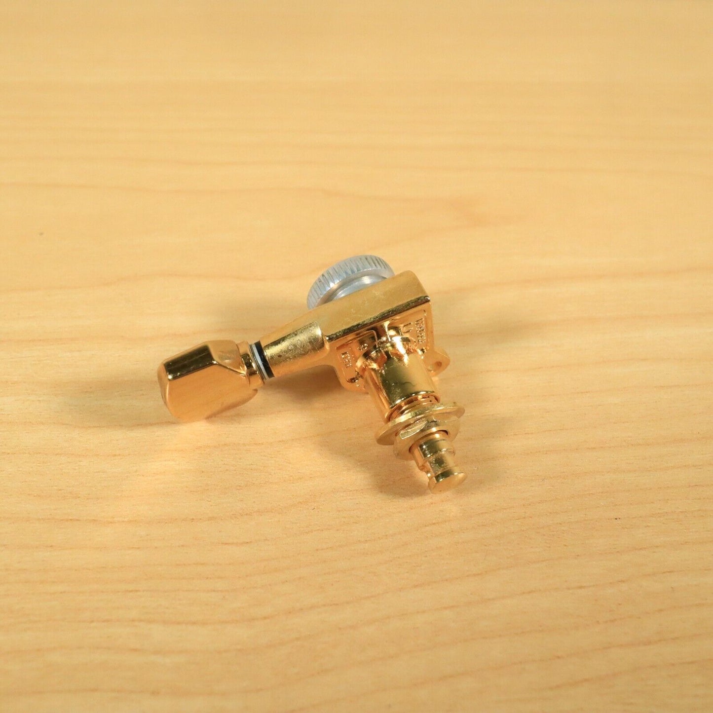 (1) TK-0938-002 Gotoh Locking Tuner Gold Japan (Bass Side or In-Line Inline)