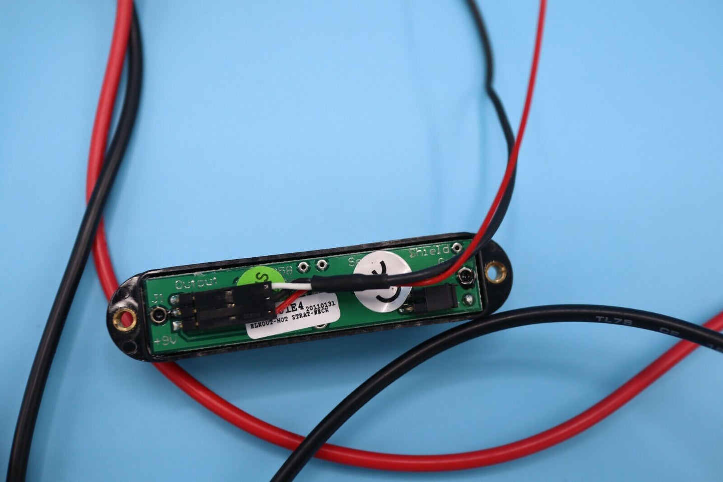 Seymour Duncan Blackout Hot Strat Neck Pickup - Black 15.62ohms