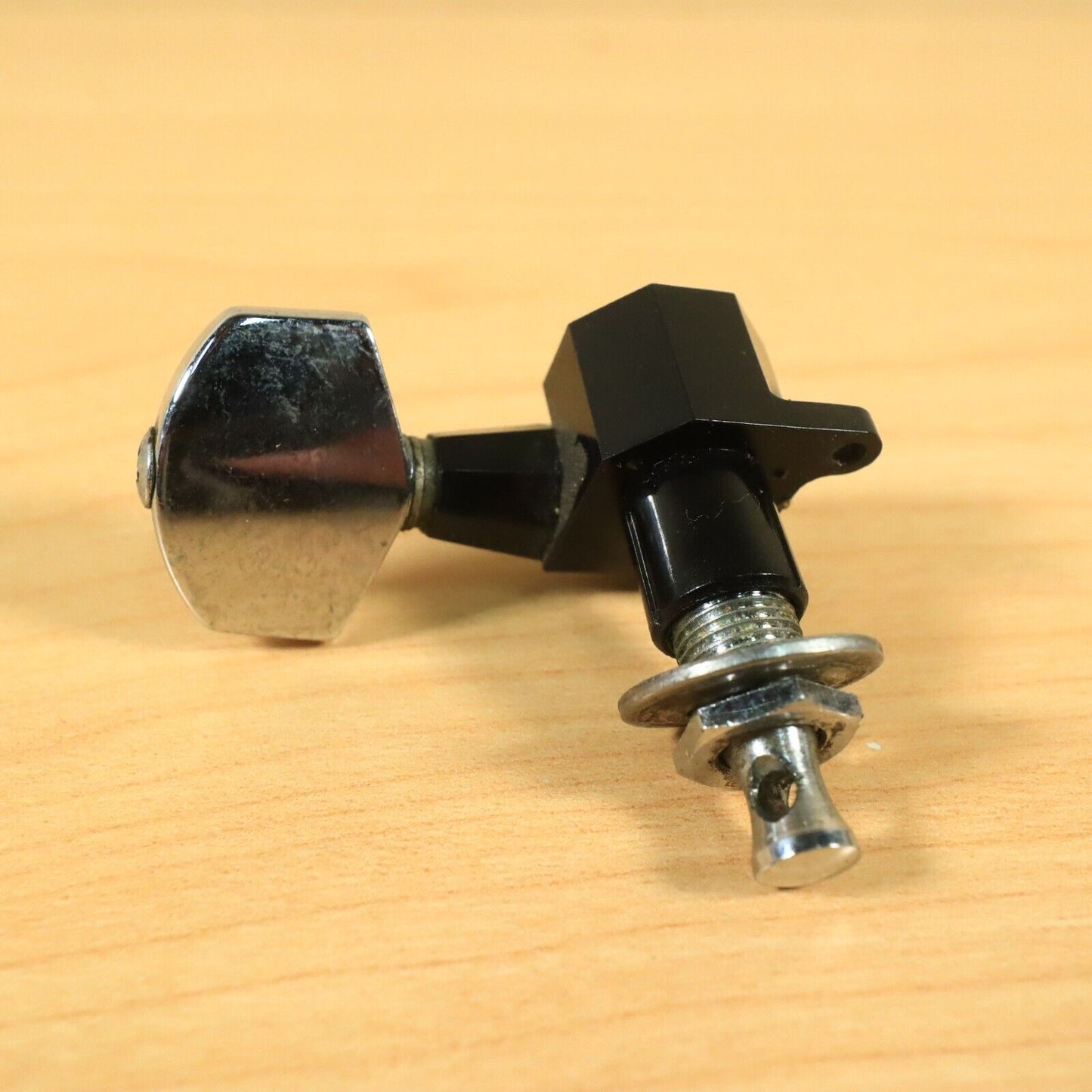 (1) 1980s Gotoh Octagon Machine Head Tuner Treble Side Japan