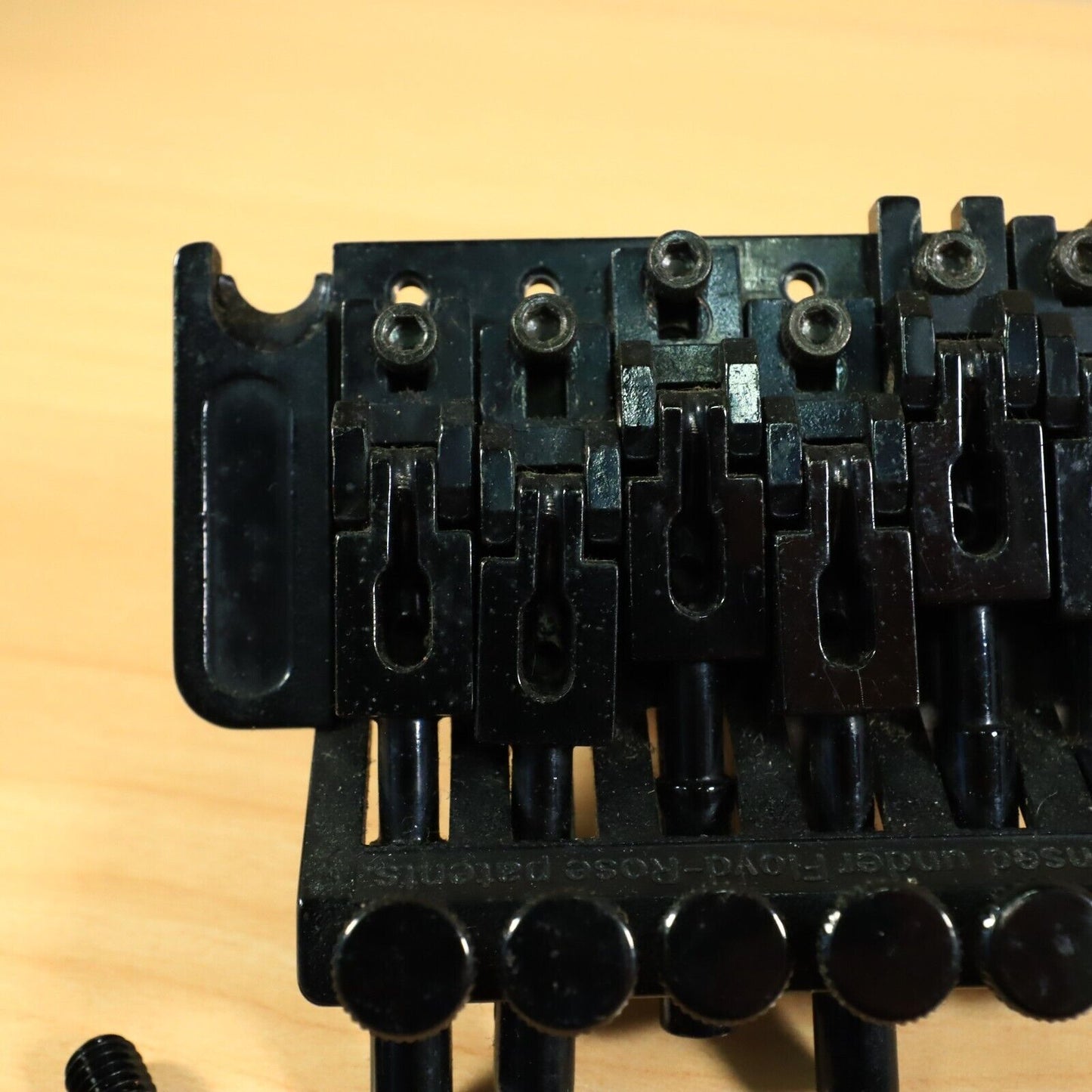 Floyd Rose Licensed String-through Tremolo System