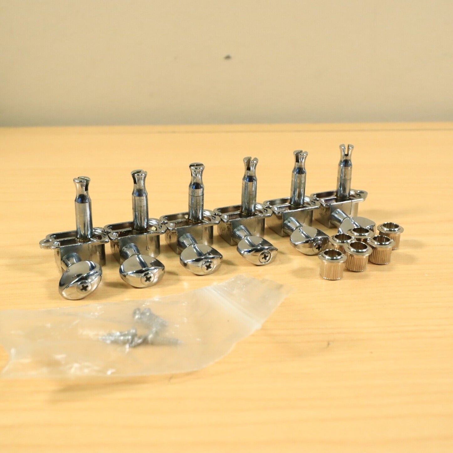 DiMarzio 1988 Yngwie Malmsteen Fender Stratocaster 6 Inline Guitar Tuners