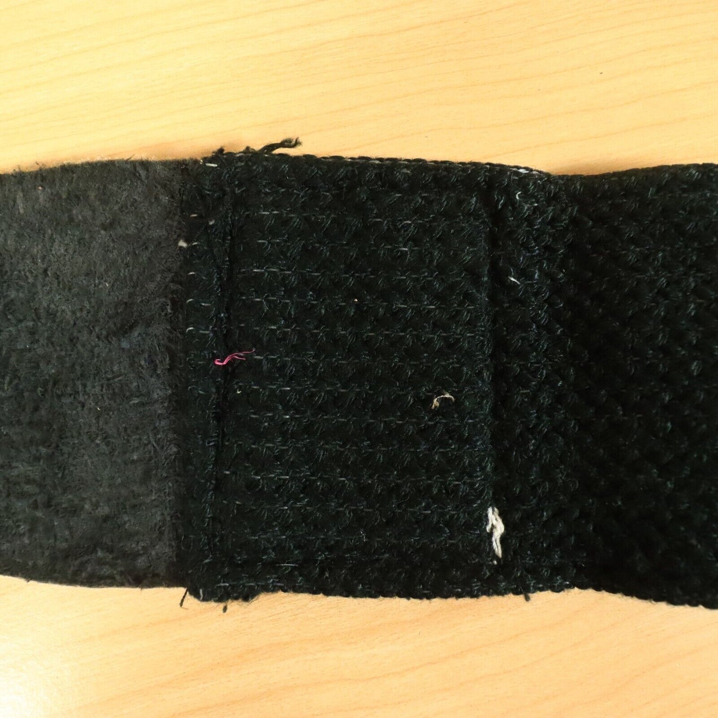 Vintage 90s Bass Guitar Nylon Guitar Strap Black w/ Leather tabs