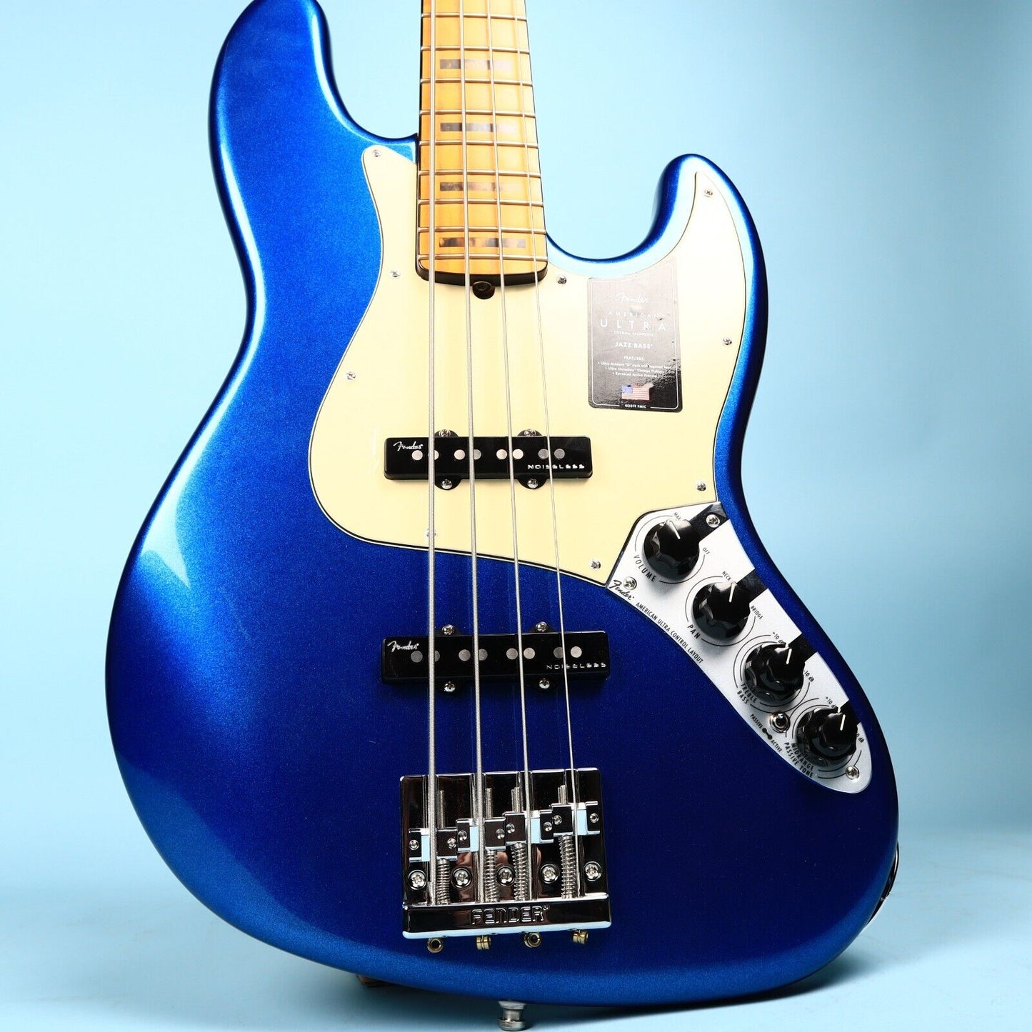 Fender American Ultra Jazz Bass with Maple Fretboard - Cobra Blue