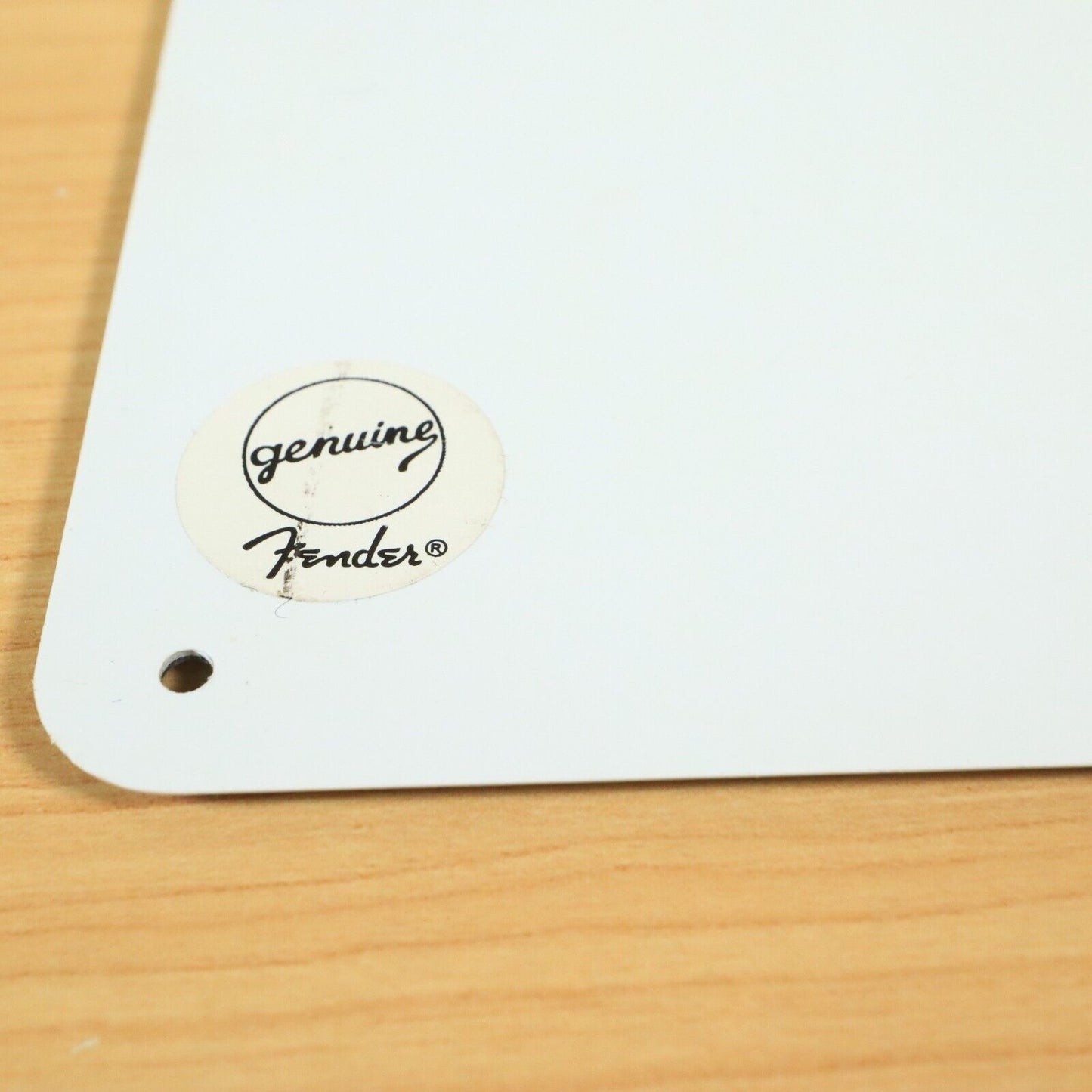 Fender Modern Slot Backplate Bright White Pearl Stratocaster 099-1323-000