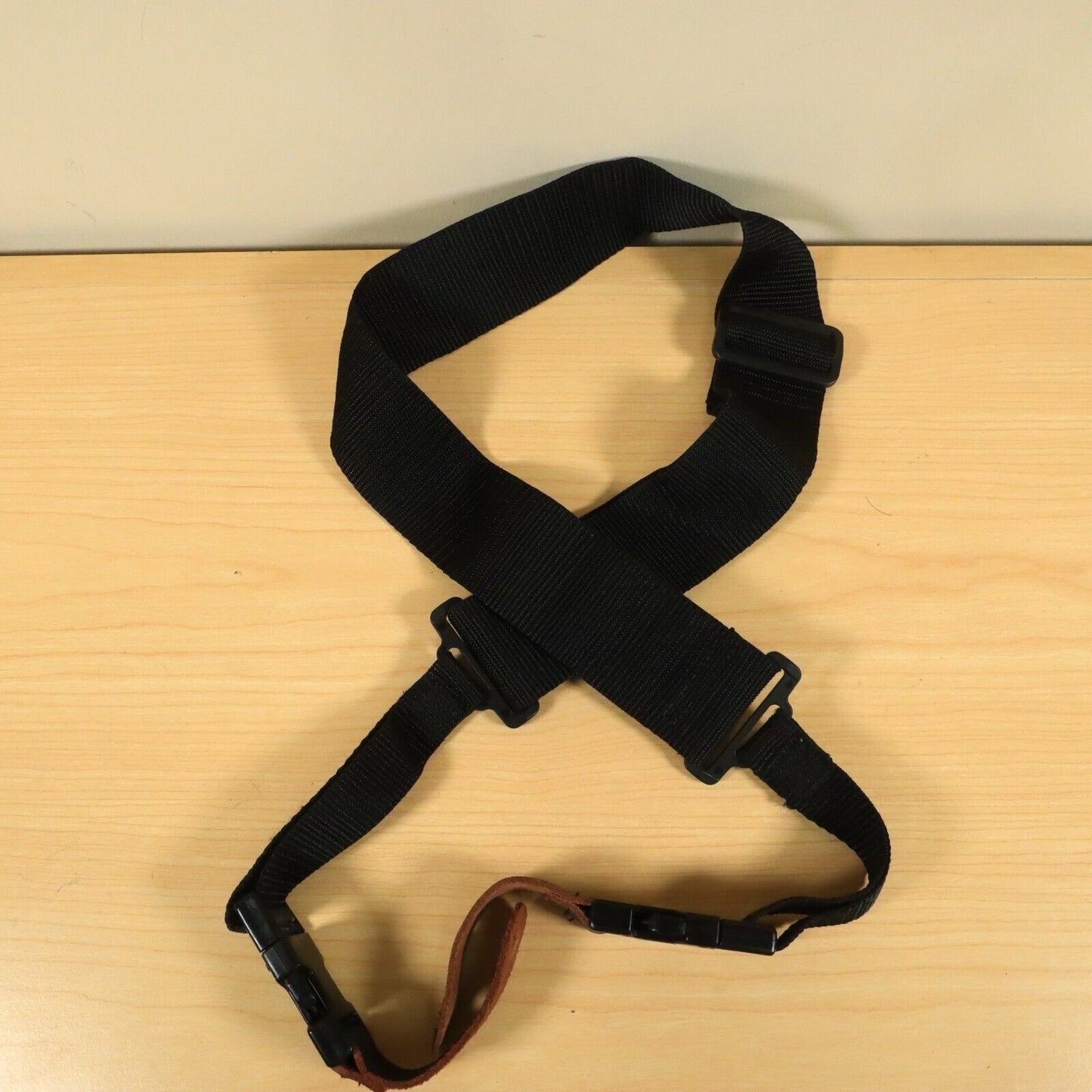 90s DiMarzio ClipLock Guitar Strap Leather ends
