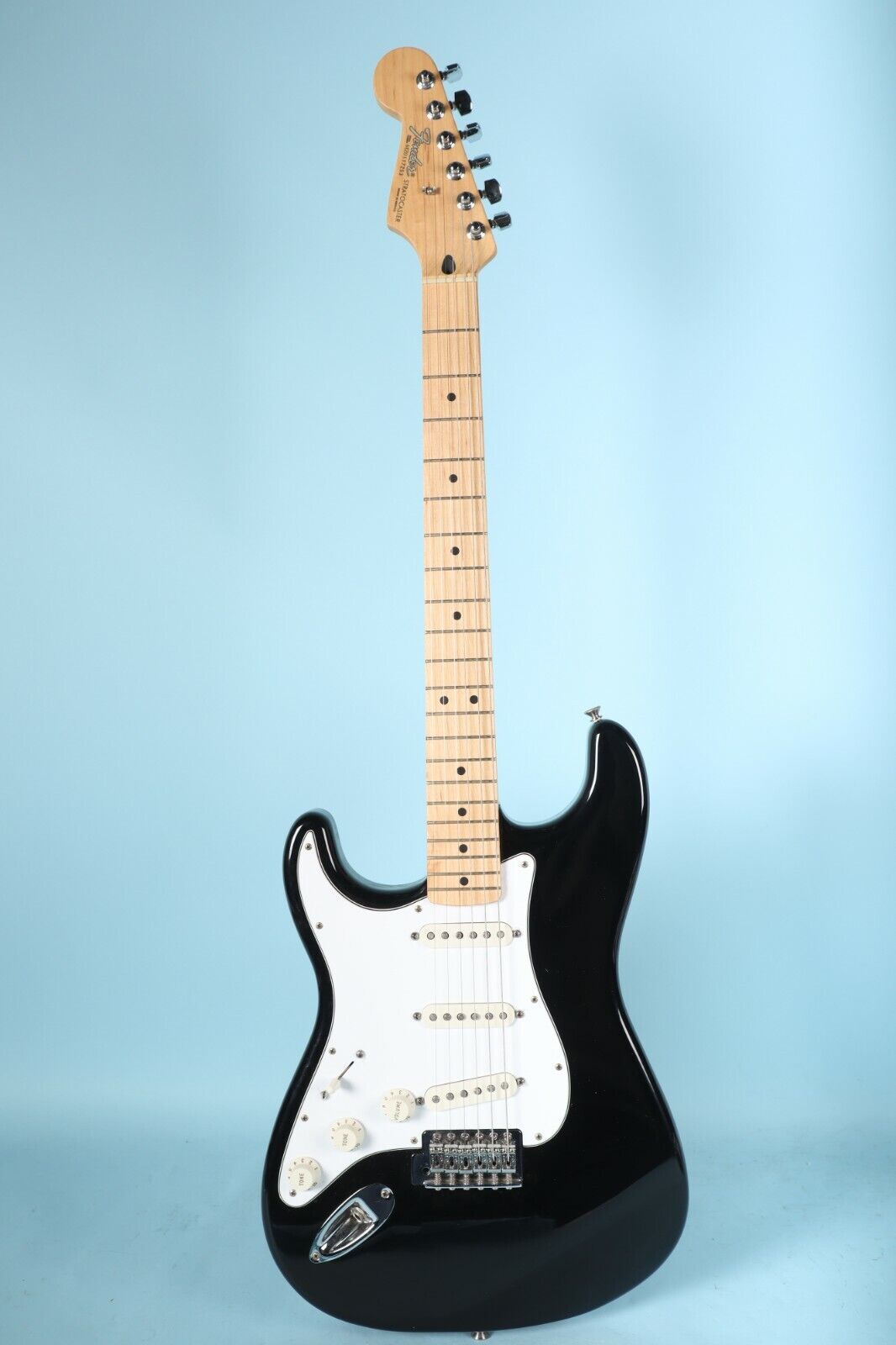 2000 Fender Stratocaster Standard Left-Handed MIM Mexico Maple Electric Guitar
