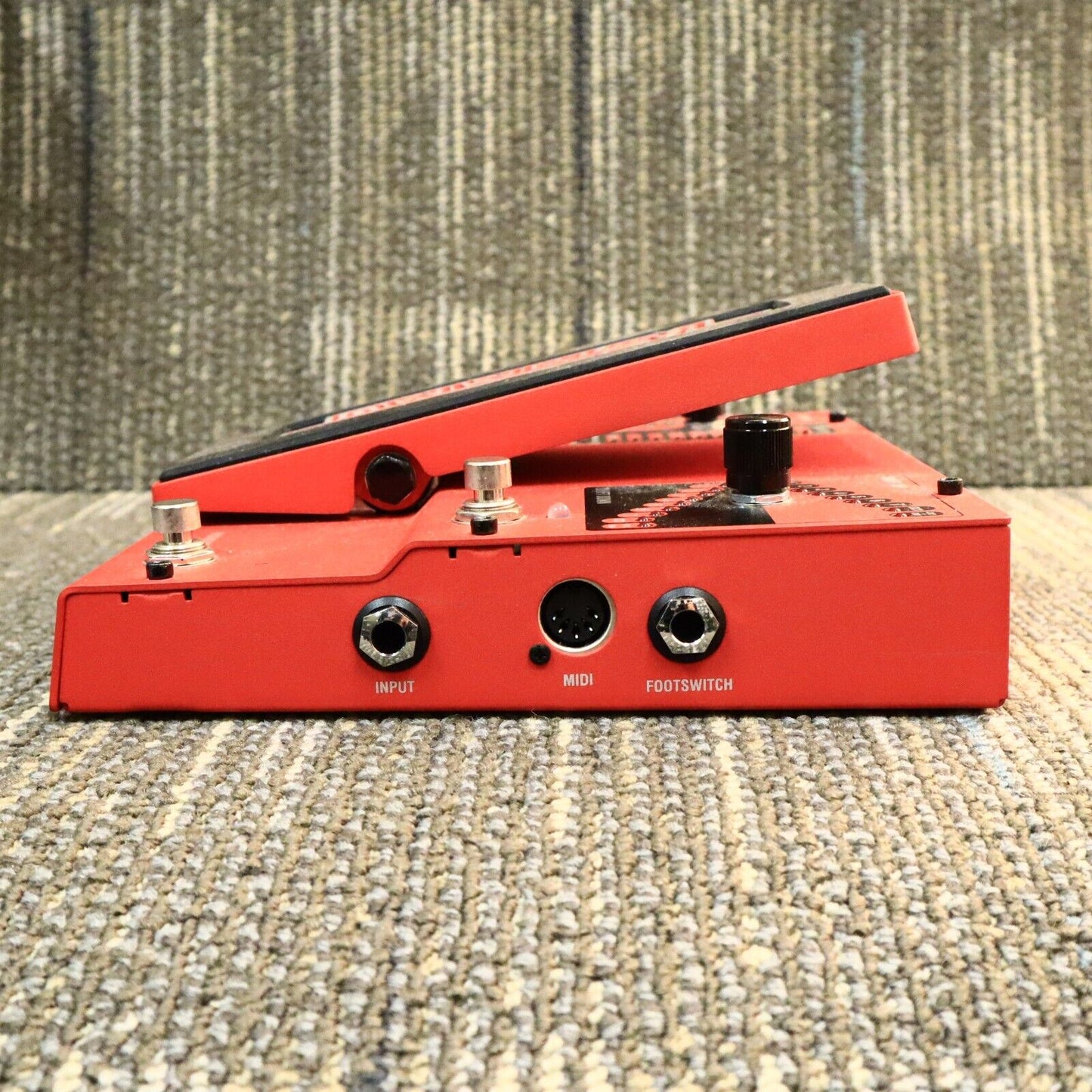 DigiTech Whammy DT Classic Pitch Shift Guitar Pedal with Drop & Raised Tuning