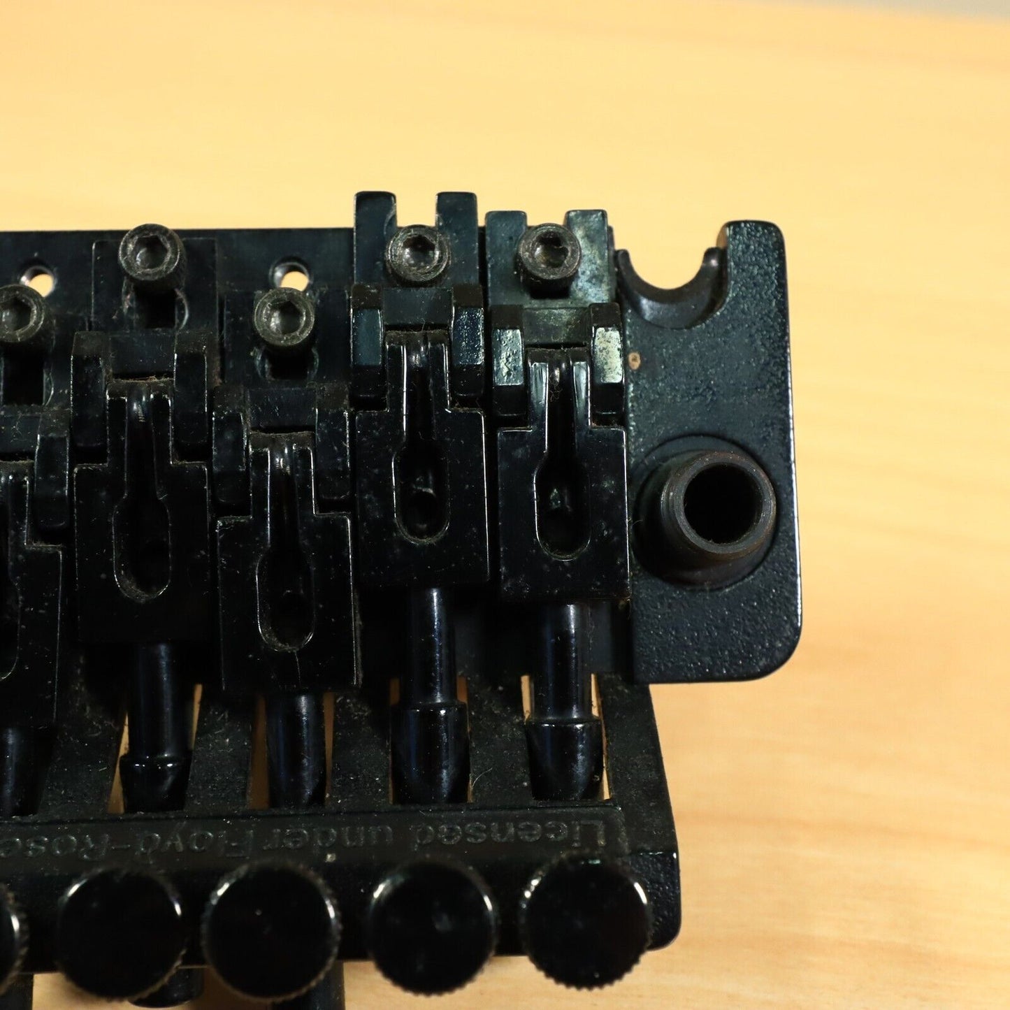 Floyd Rose Licensed String-through Tremolo System