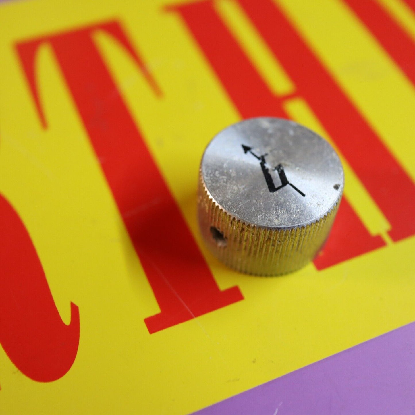 1970s Gretsch Guitar Silver Arrow G Logo Knob