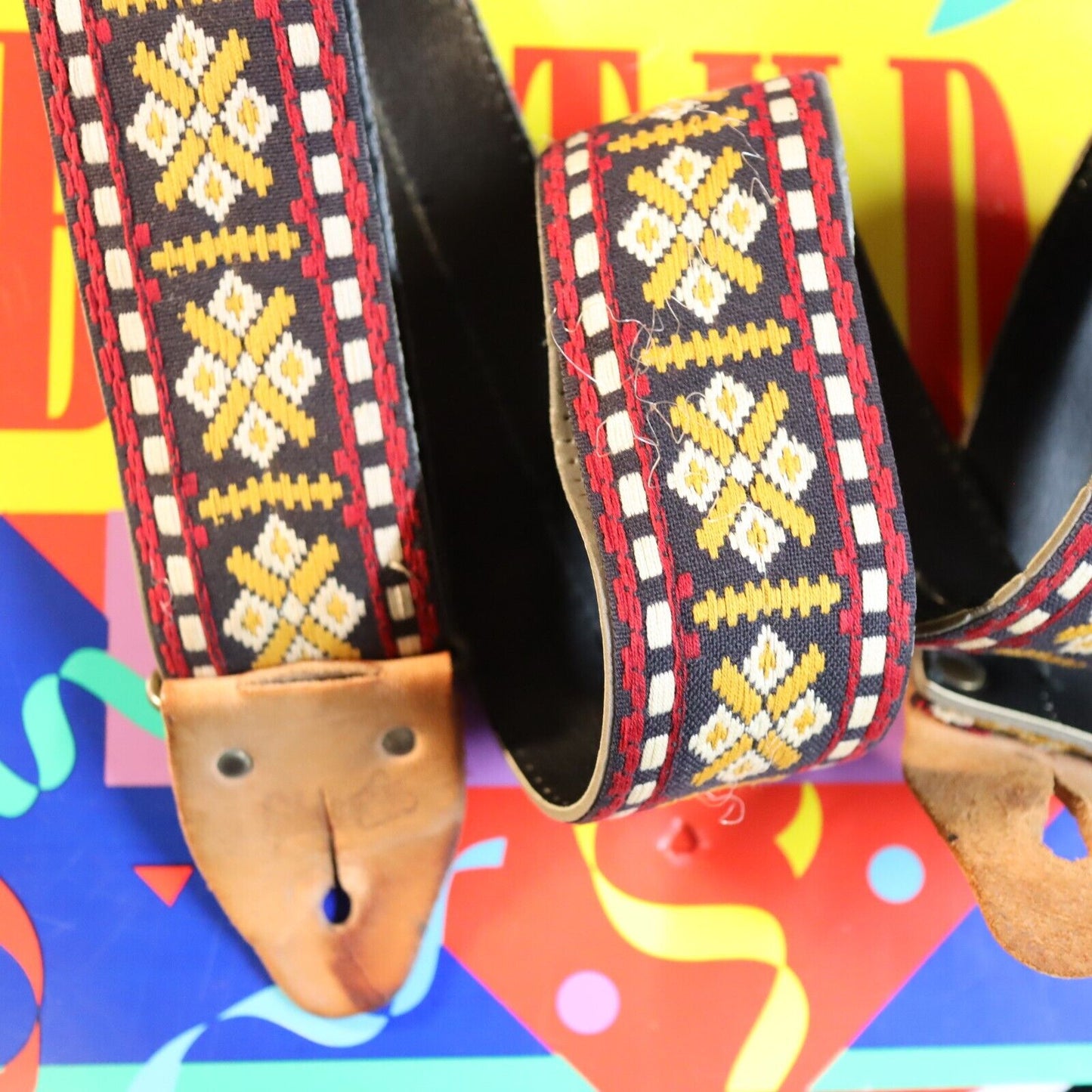 Vintage Gibson Gold Logo Classic Case Candy Hootenanny Woven Guitar Strap