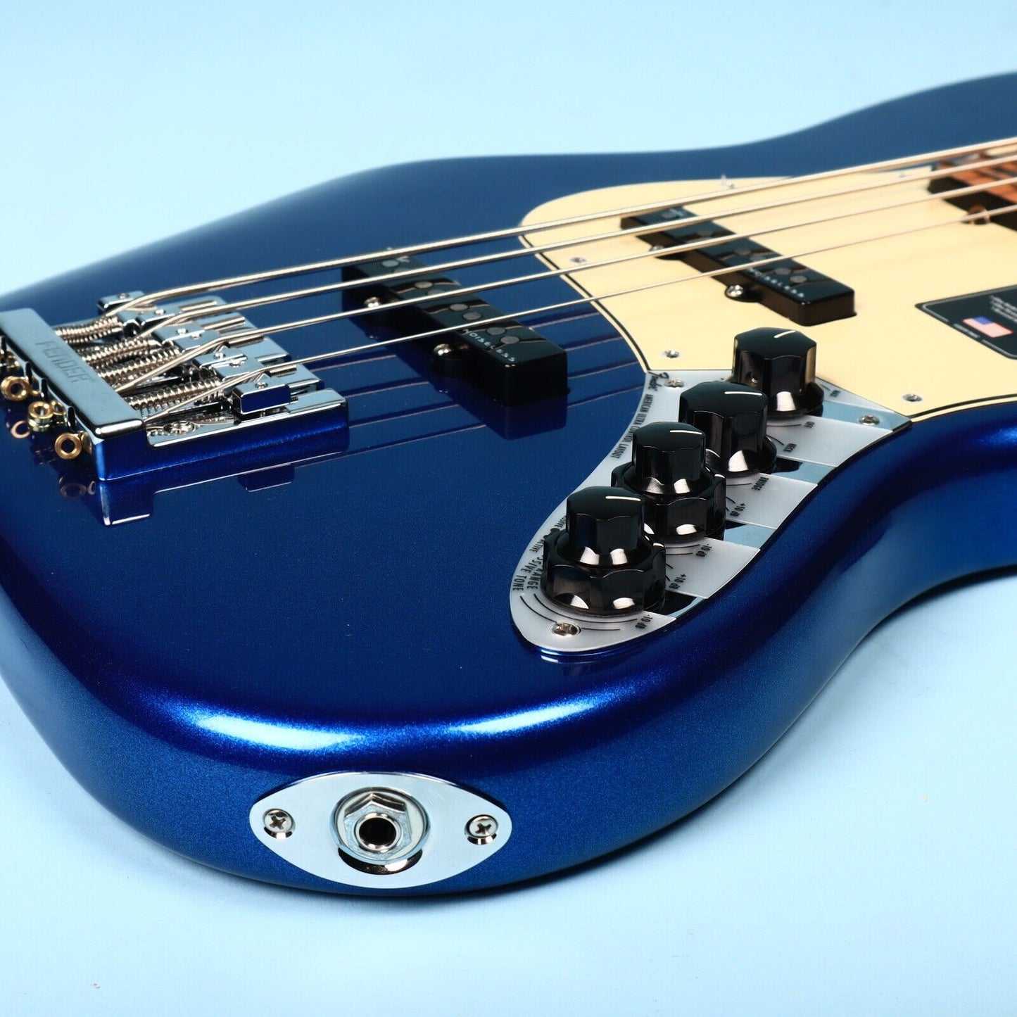 Fender American Ultra Jazz Bass with Maple Fretboard - Cobra Blue