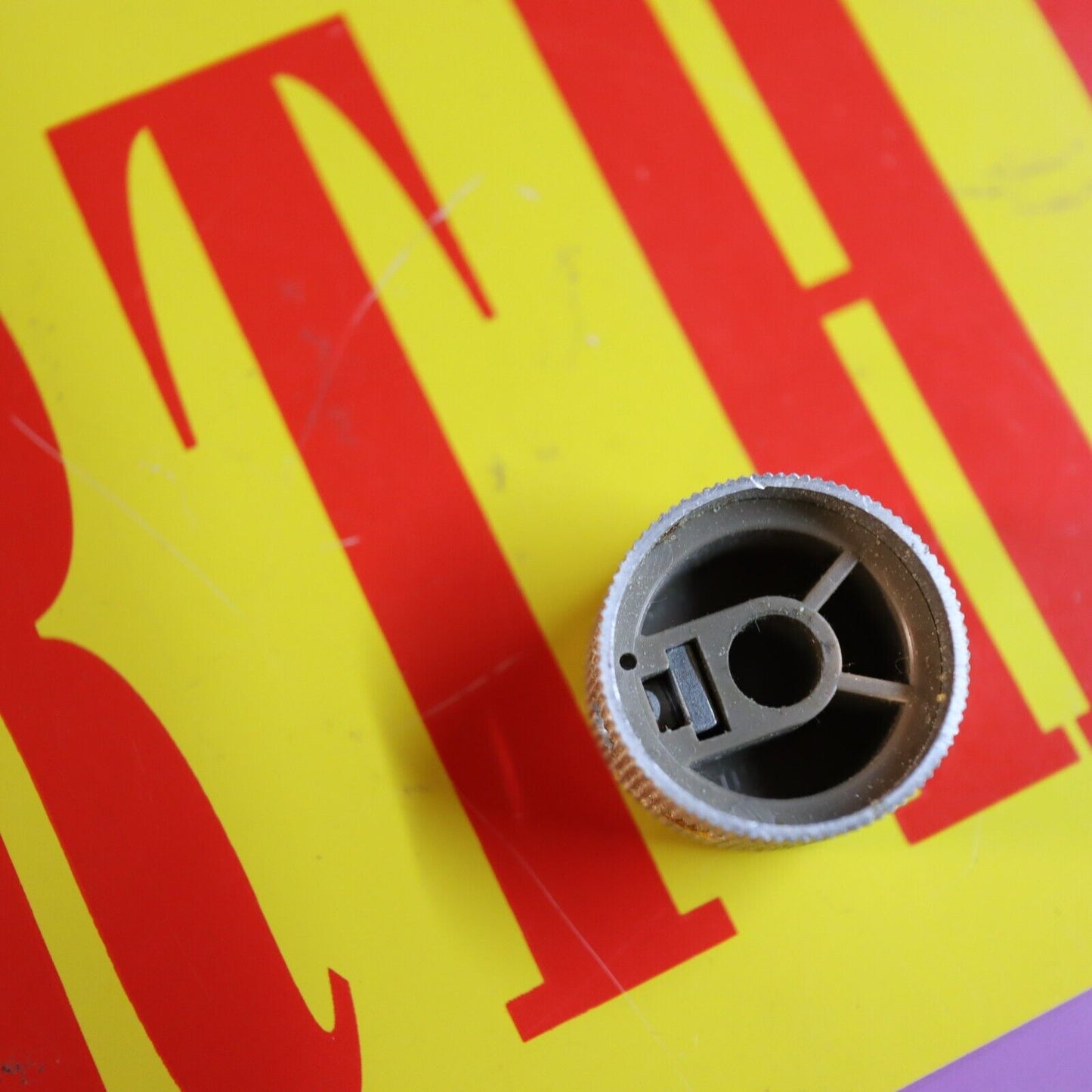 1970s Gretsch Guitar Silver Arrow G Logo Knob