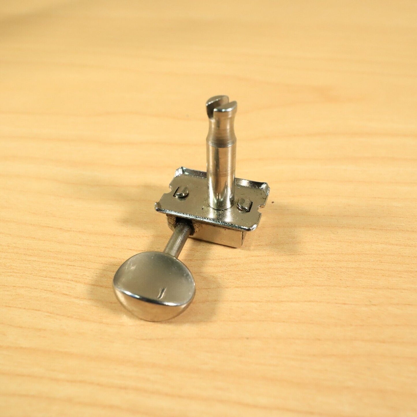 (1) Gotoh Tuning Peg Machine Tuner Oval Nickel In-A-Line