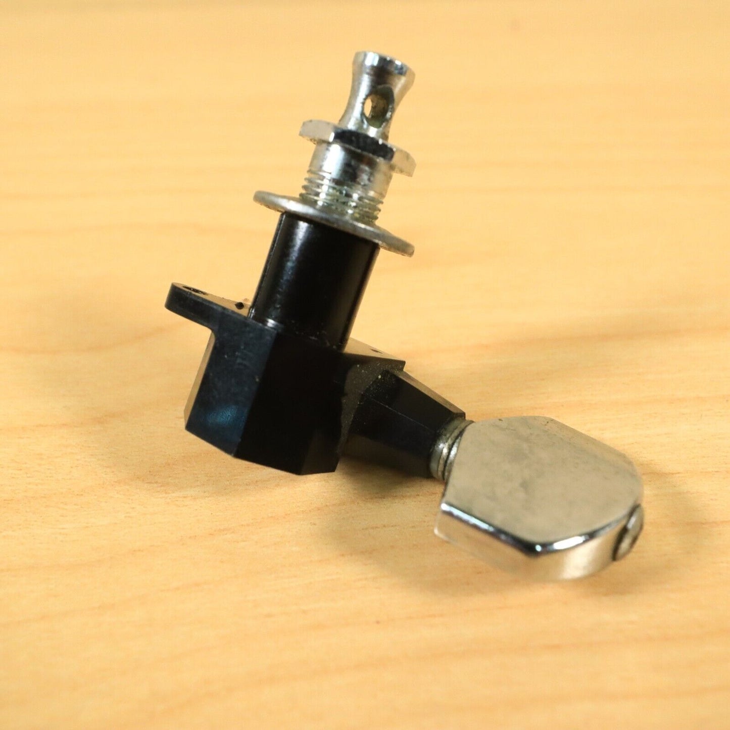 (1) 1980s Gotoh Octagon Machine Head Tuner Treble Side Japan