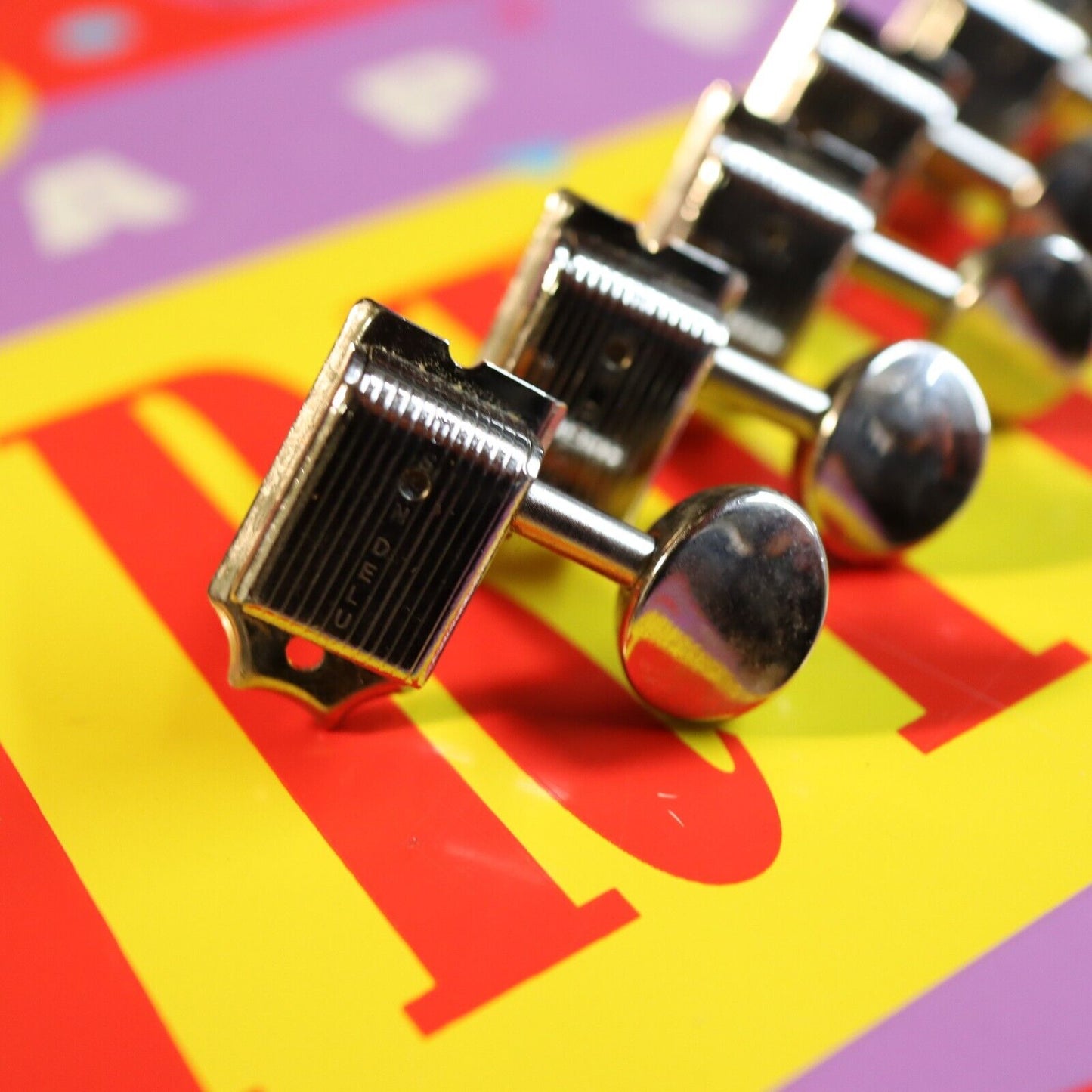 Kluson 6-In-Line Deluxe Series Tuners, Metal Oval Buttons
