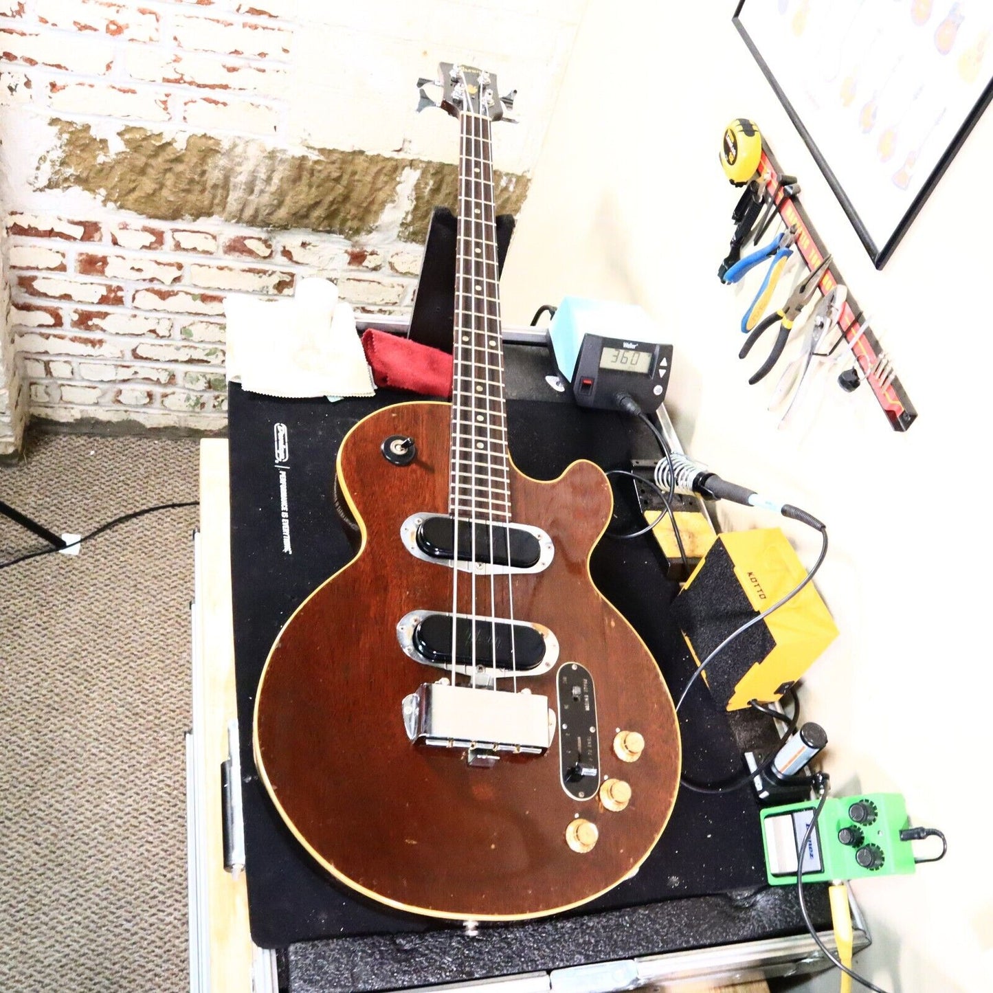 1969 Gibson Recording Bass Guitar Walnut *Headstock Repair*