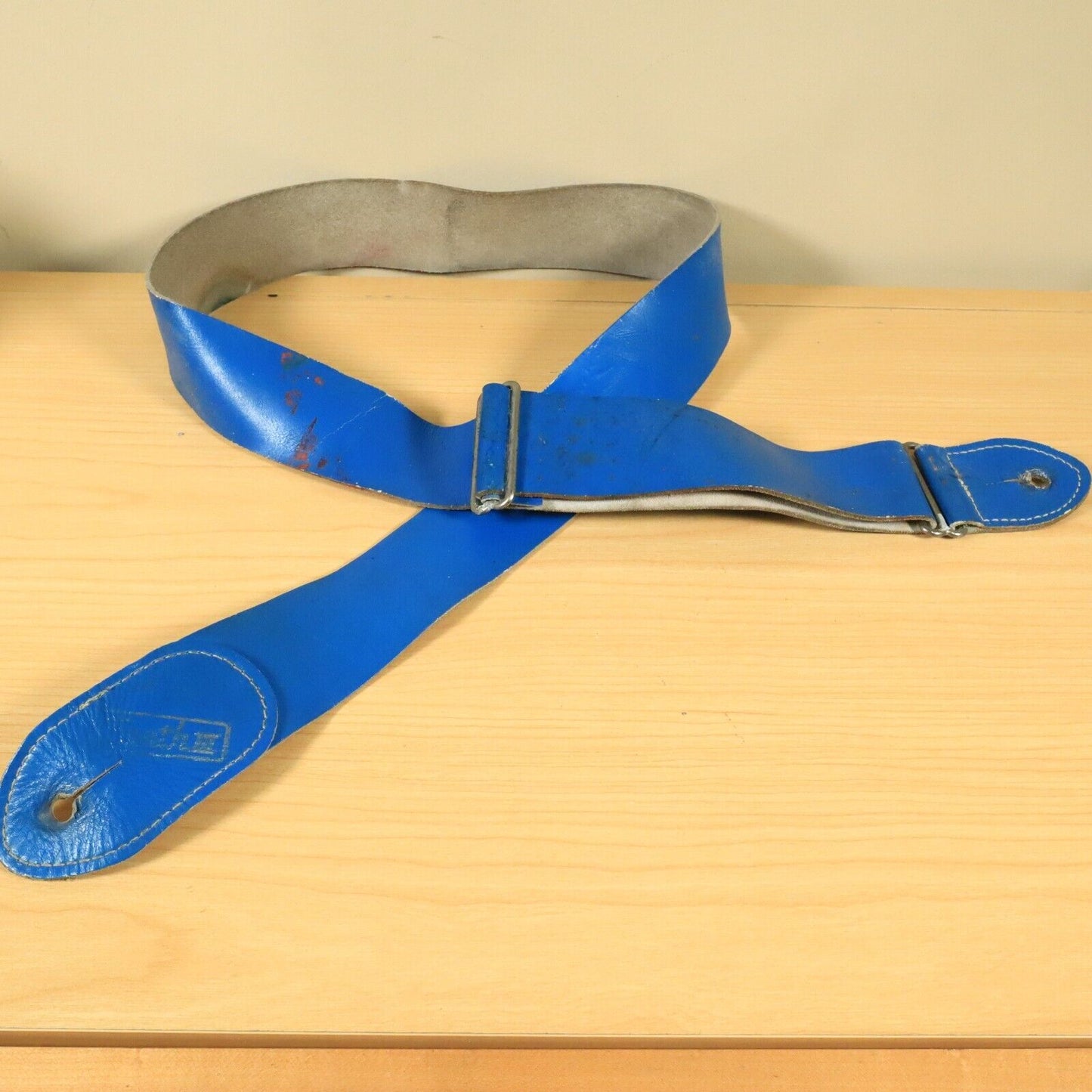 Vintage Earth III Guitar Leather Strap - Blue