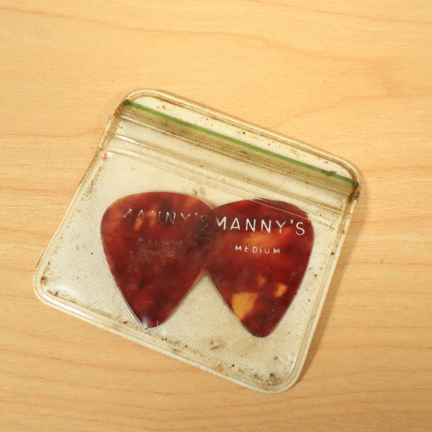 (2) Vintage Manny's Music New York City Faux Shell Guitar Pick Rare, Medium