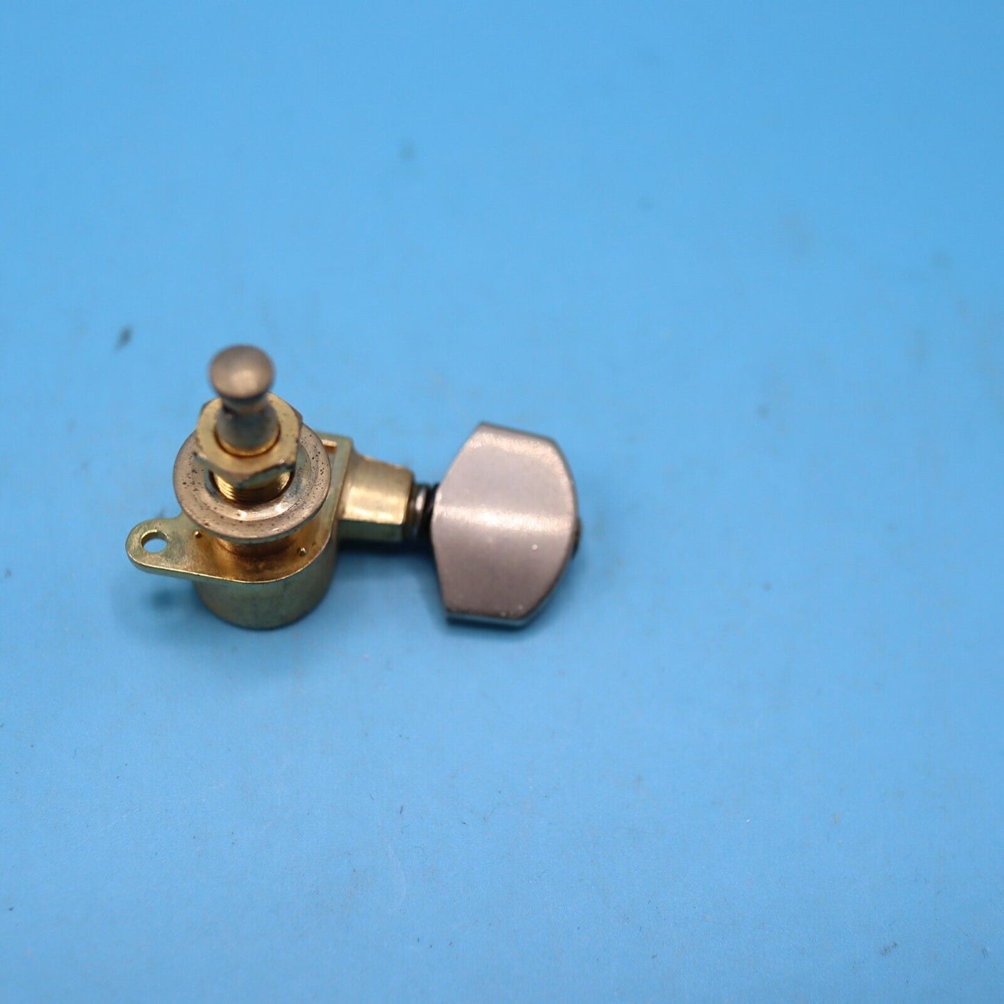 (1) Treble Side 70’s Ibanez Japan Gotoh Tuner Tuning Machine Key Star Back Gold