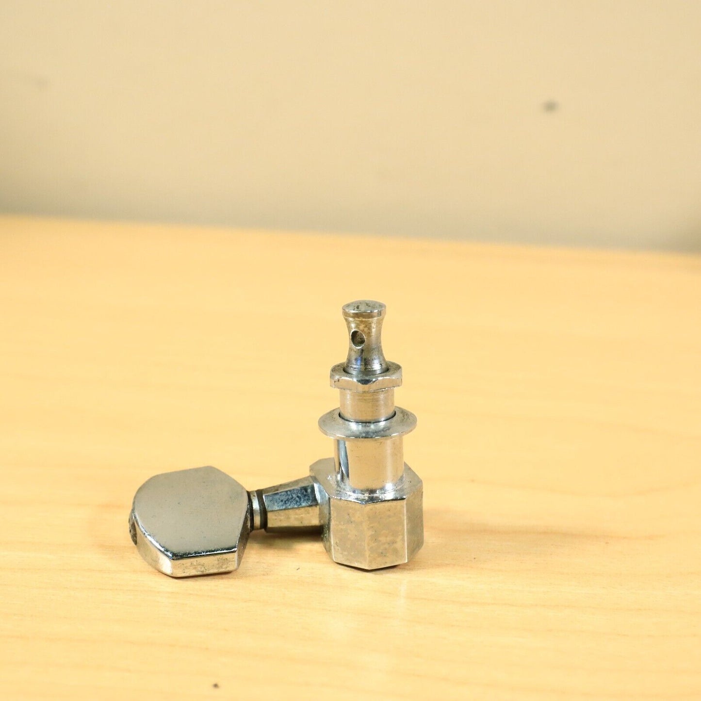 (1) Takamine Kaman Octagon Machine Head Tuning Tuner Peg Bass Side Gotoh Japan