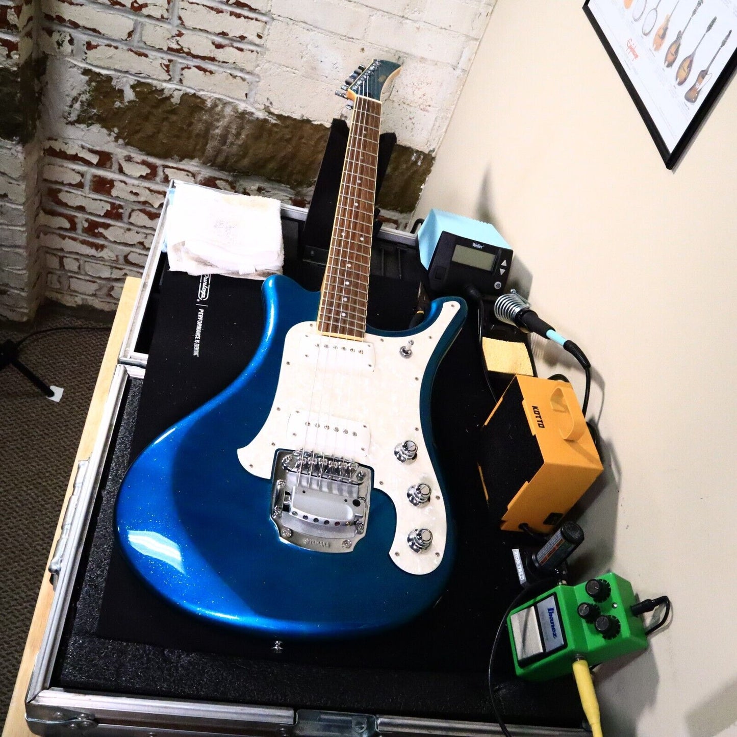 YAMAHA SGV-800 Blue Sparkle Metallic Electric Guitar