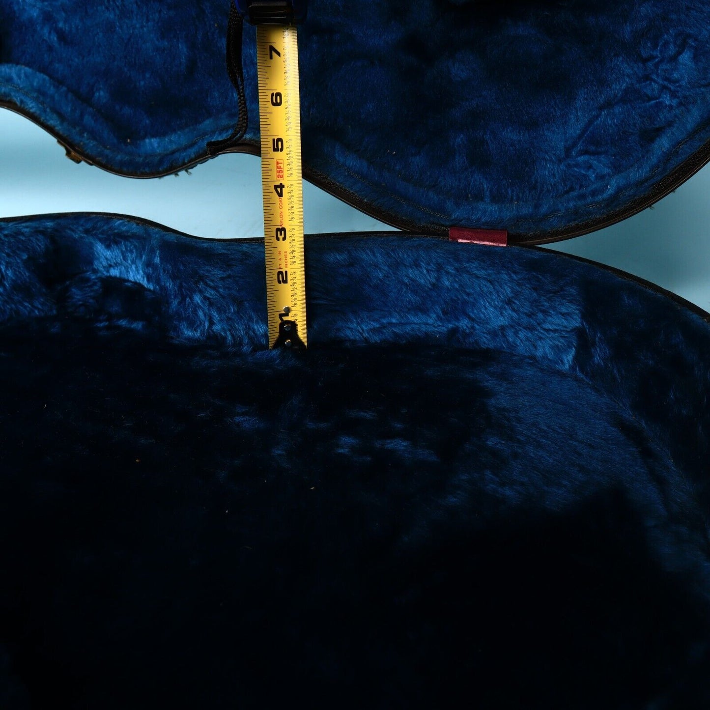 Vintage Gibson Hardshell Bass Case Black Blue Lining