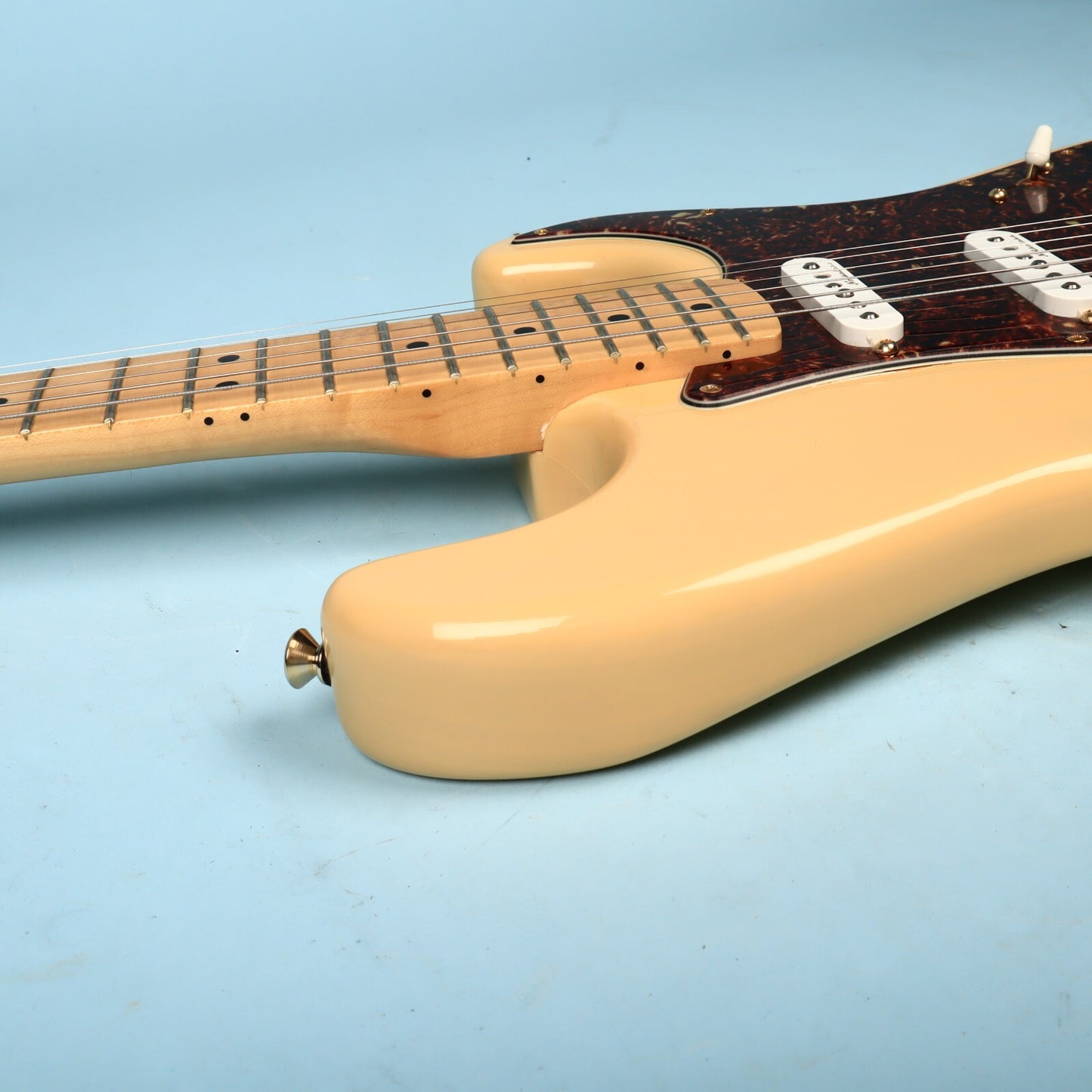 2005 Fender Mexico Deluxe Player Stratocaster Ash Honey Blonde MIM Strat Guitar