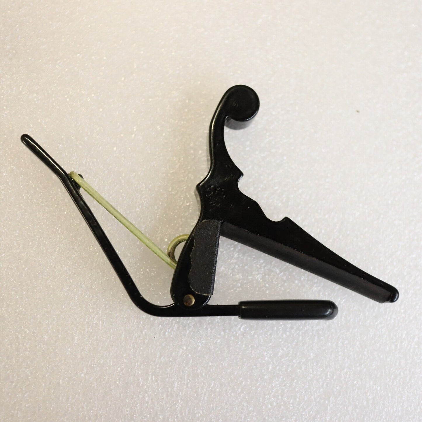 Kyser Quick-Change Capo for banjos, ukuleles, and mandolins, Black, KBMB