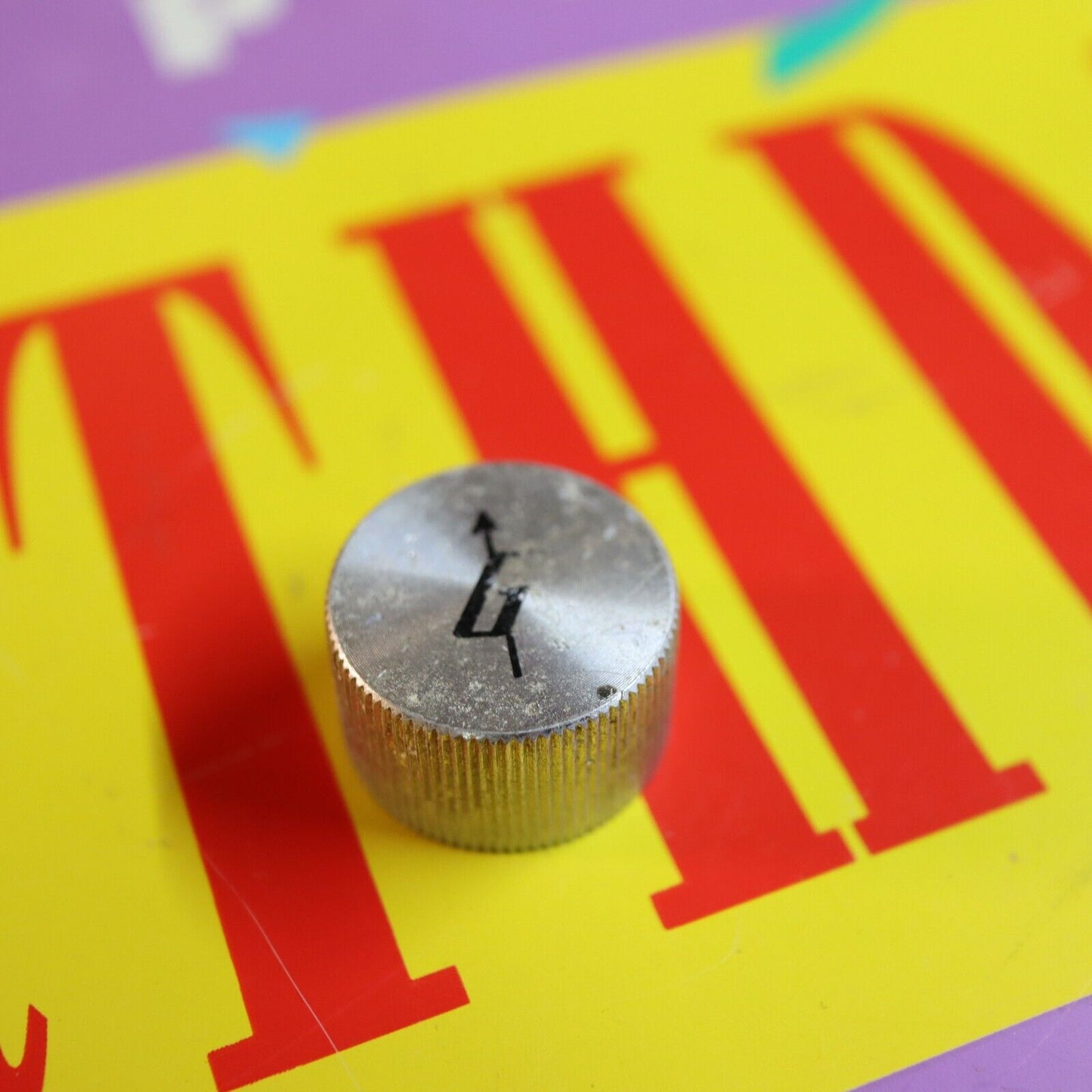 1970s Gretsch Guitar Silver Arrow G Logo Knob