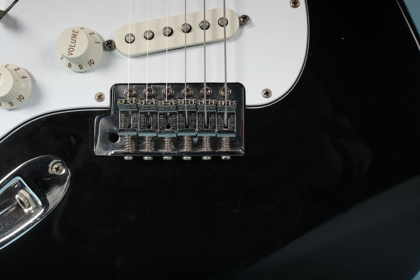 2000 Fender Stratocaster Standard Left-Handed MIM Mexico Maple Electric Guitar