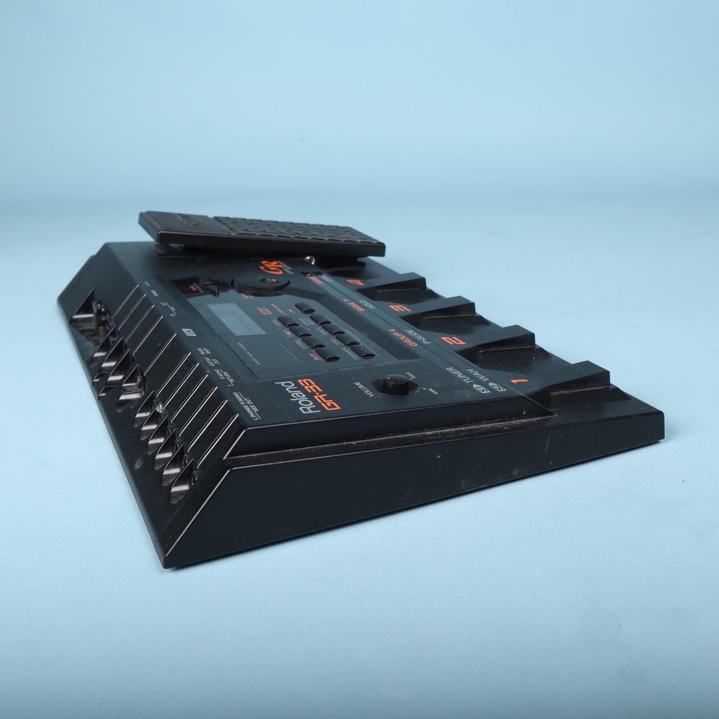 Roland GR-33 Guitar Synthesizer 2003