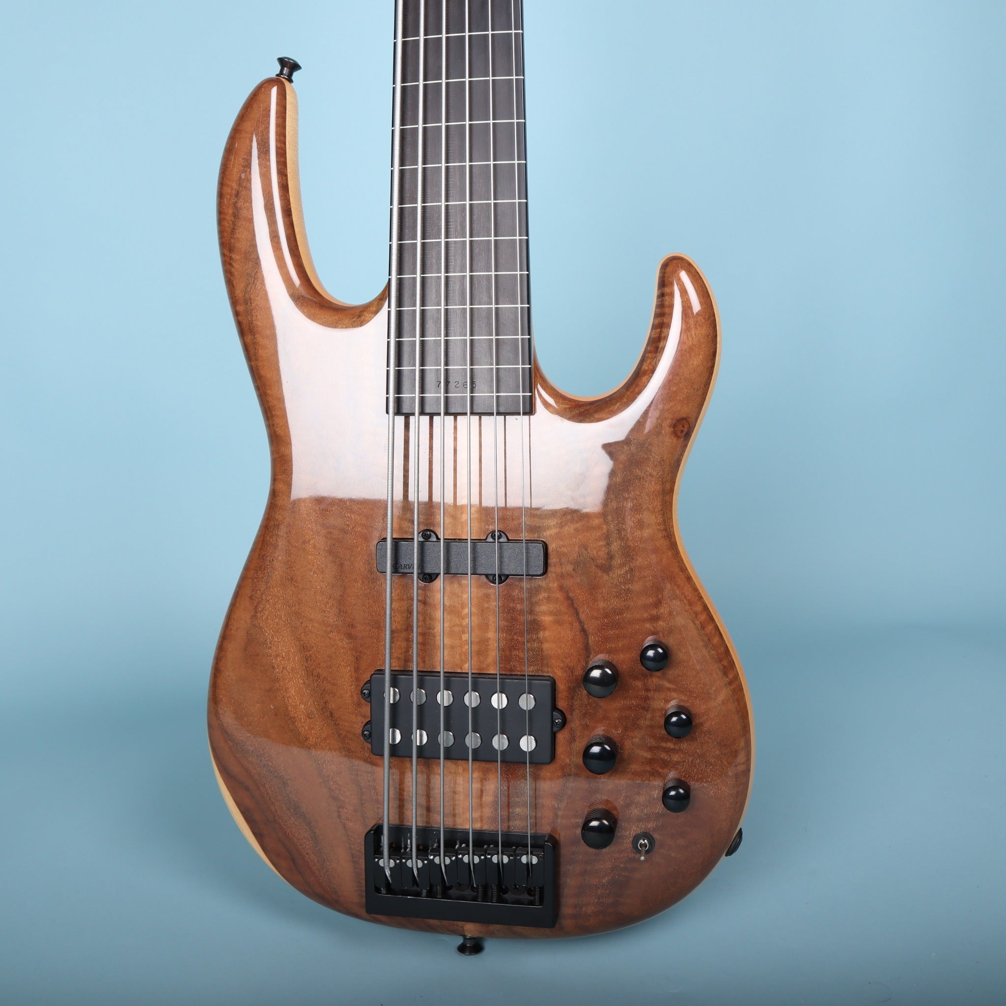 Carvin LB76 6-String Active Bass - Figured Walnut Top – GuitarFinds