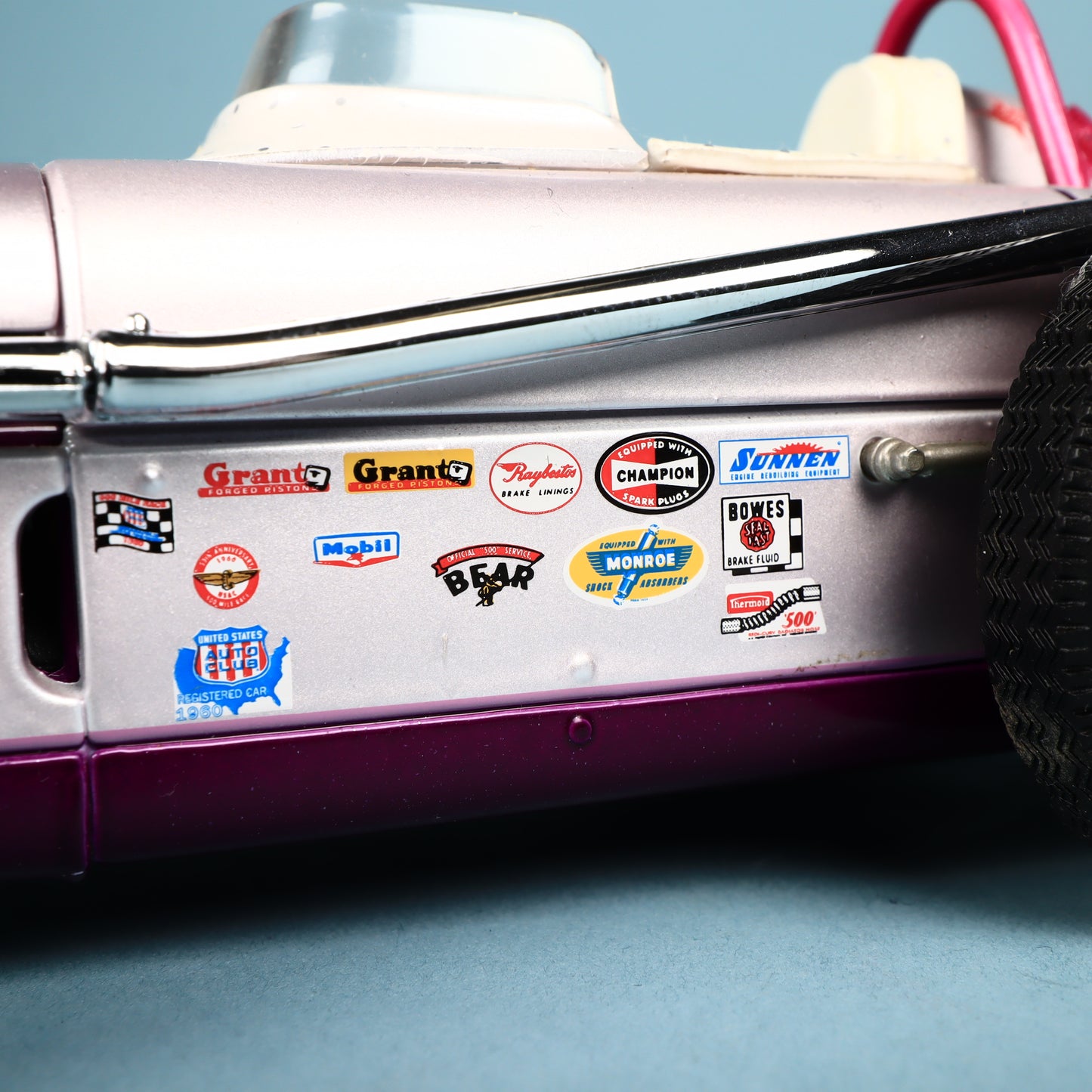 1998 1/18 Carousel 1 1960 Indy 500 Jim Hurtubise / Travelon Trailer