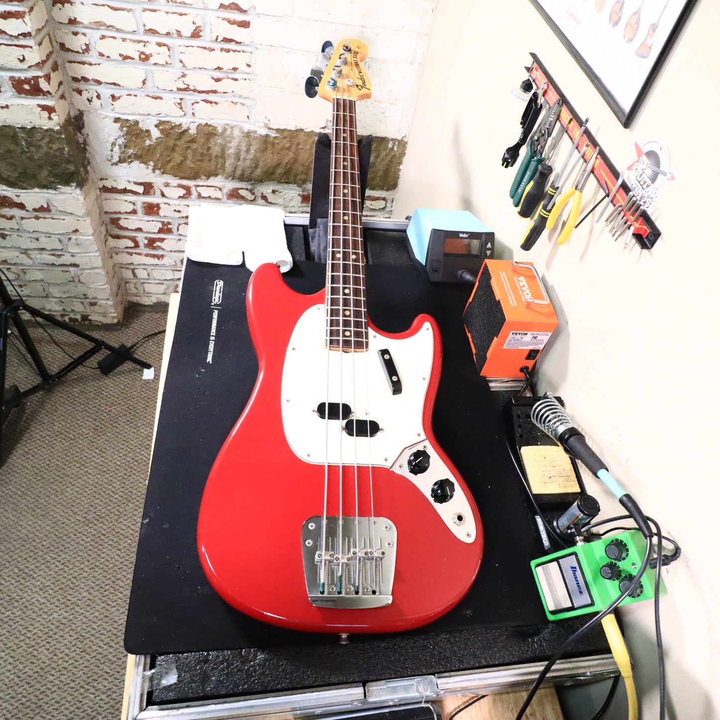 Fender 1968 Mustang Ferrari Dakota Red Short Scale Bass Guitar