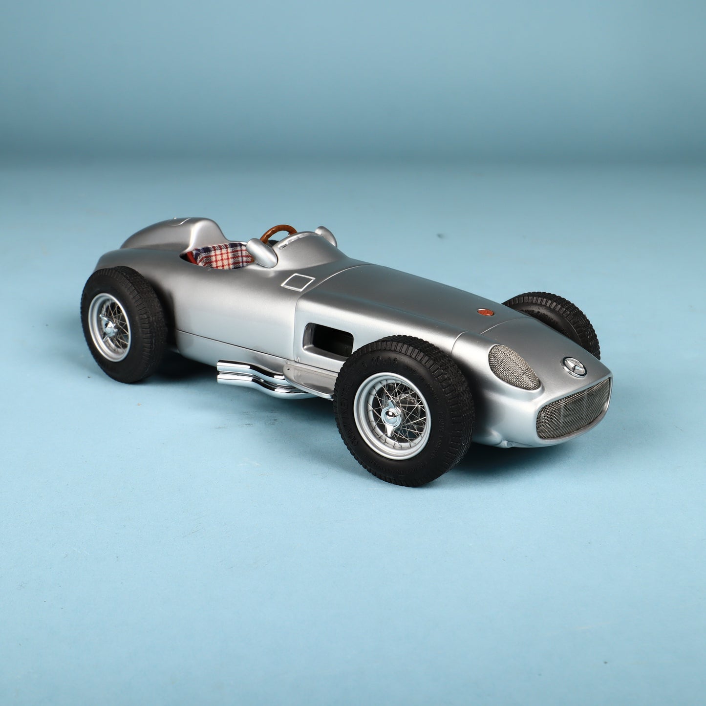 1:18 Scale CMC Die-Cast Mercedes-Benz W196