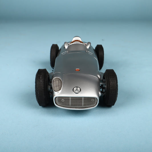 1:18 Scale CMC Die-Cast Mercedes-Benz W196