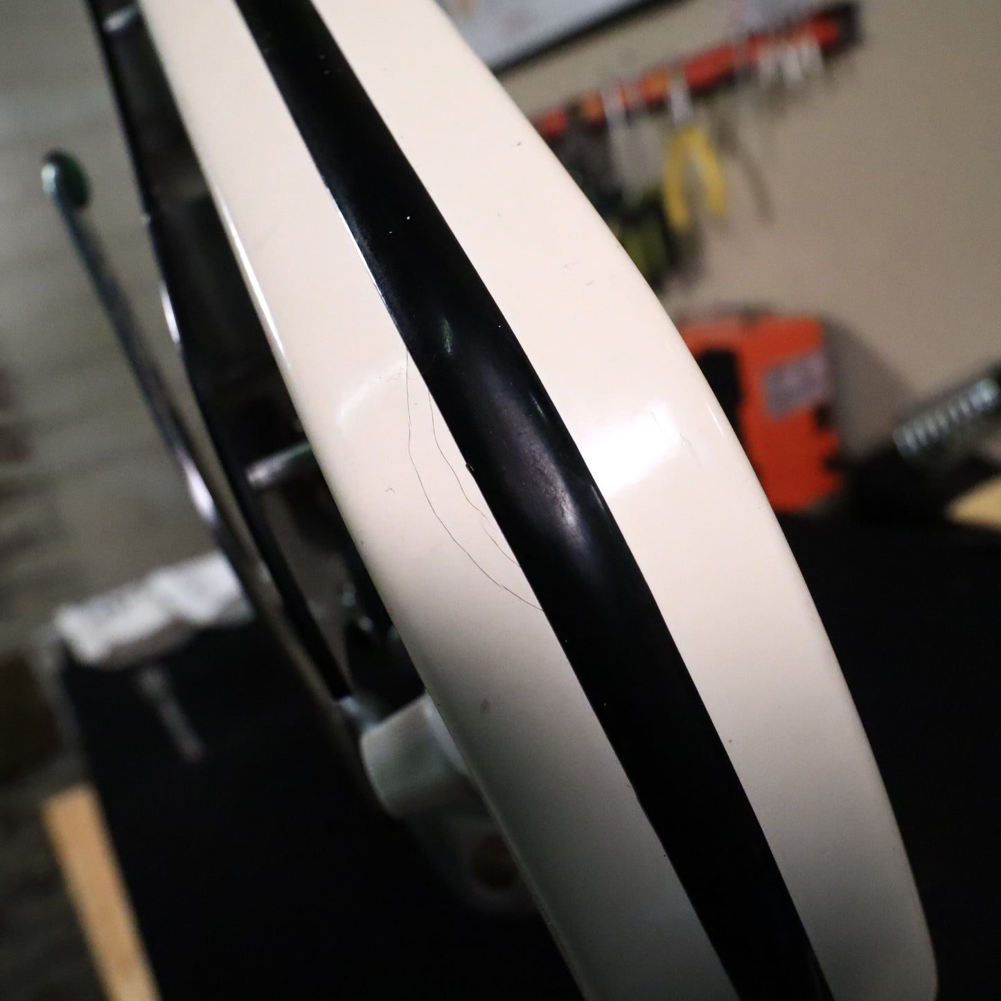 Vintage 1964 Valco Airline 3 Pickup Deluxe Res-O-Glass White