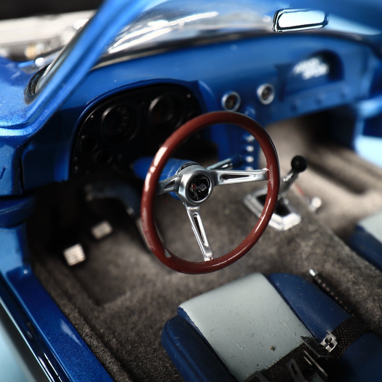 1:18 EXOTO 1963 Chevrolet Corvette Grand Sport Cup #50