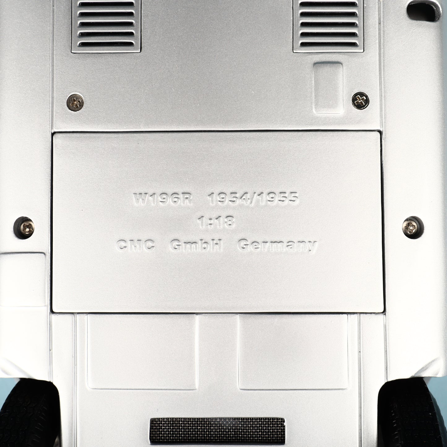 CMC 1/18 Mercedes-Benz W196R 1954/55 Streamliner body