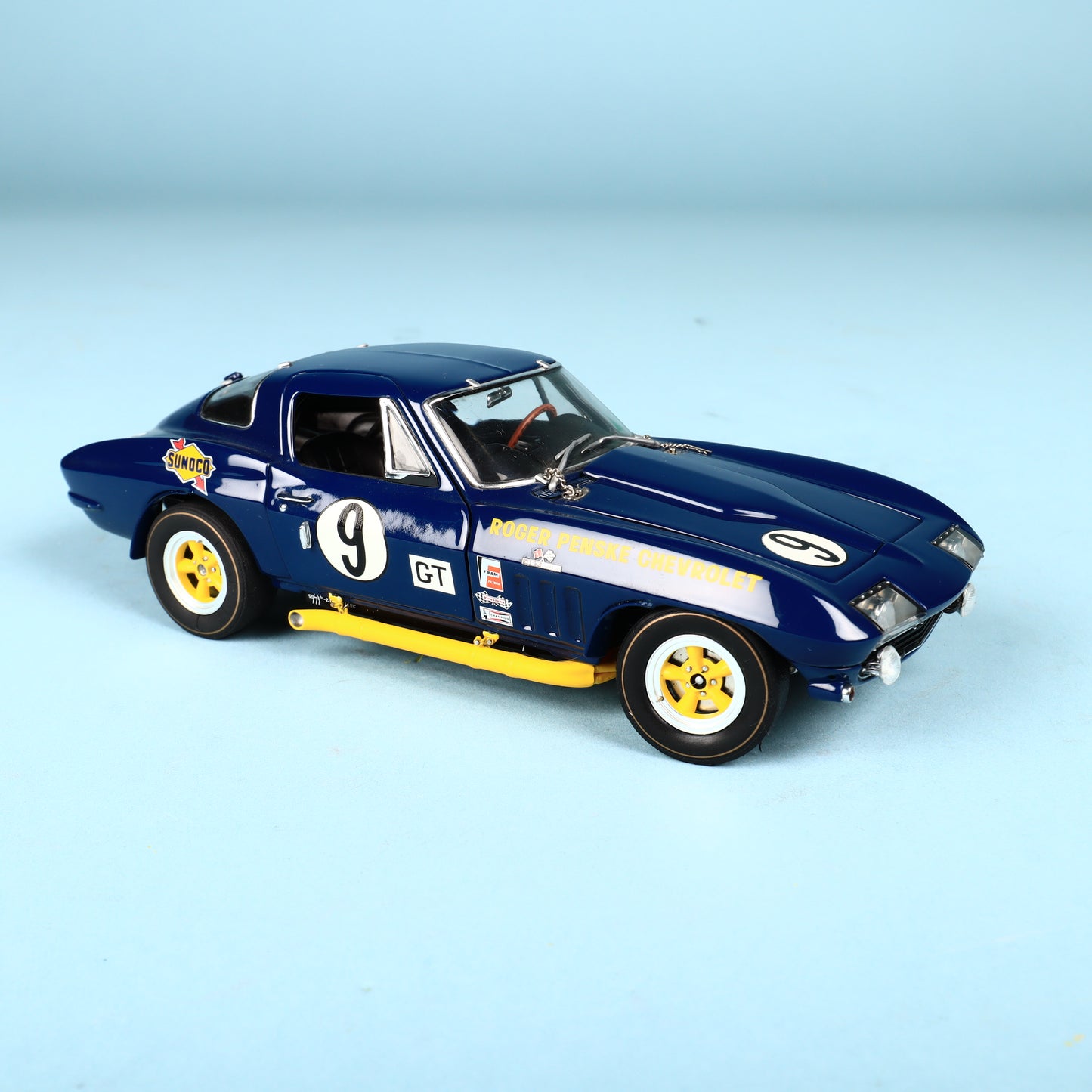 Corvette Diecast Car Exoto 1:18 1966 Stingray #9 Race Penske Sunoco
