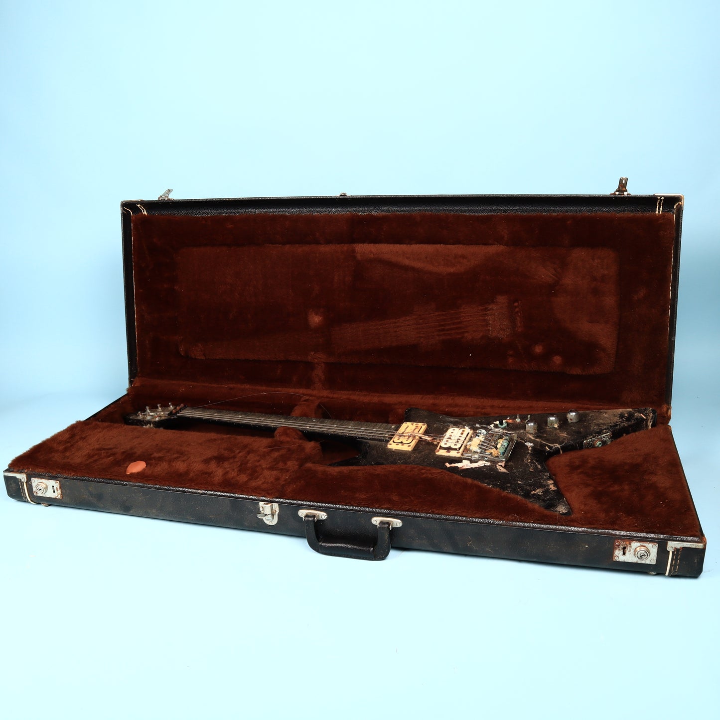 Vintage 1980s Carvin V220 Hardshell Case