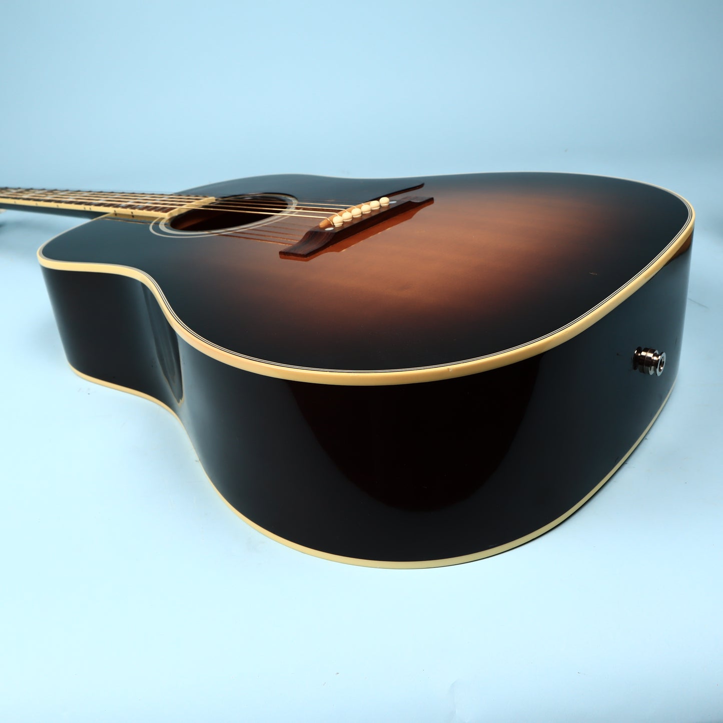 2011 Gibson Custom Shop Southern Jumbo Acoustic Electric
