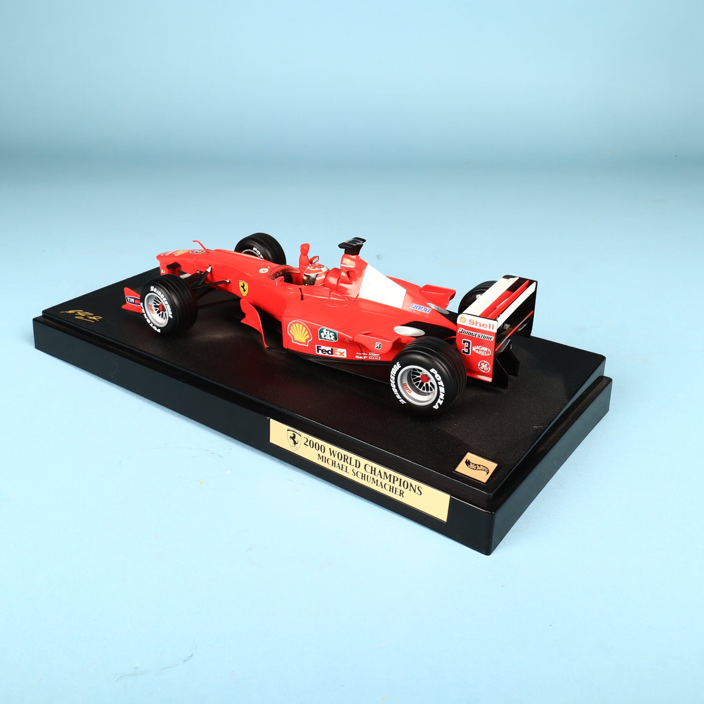 1:18 Scale Michael Schumacher Scuderia Ferrari WORLD CHAMPION F1-2000