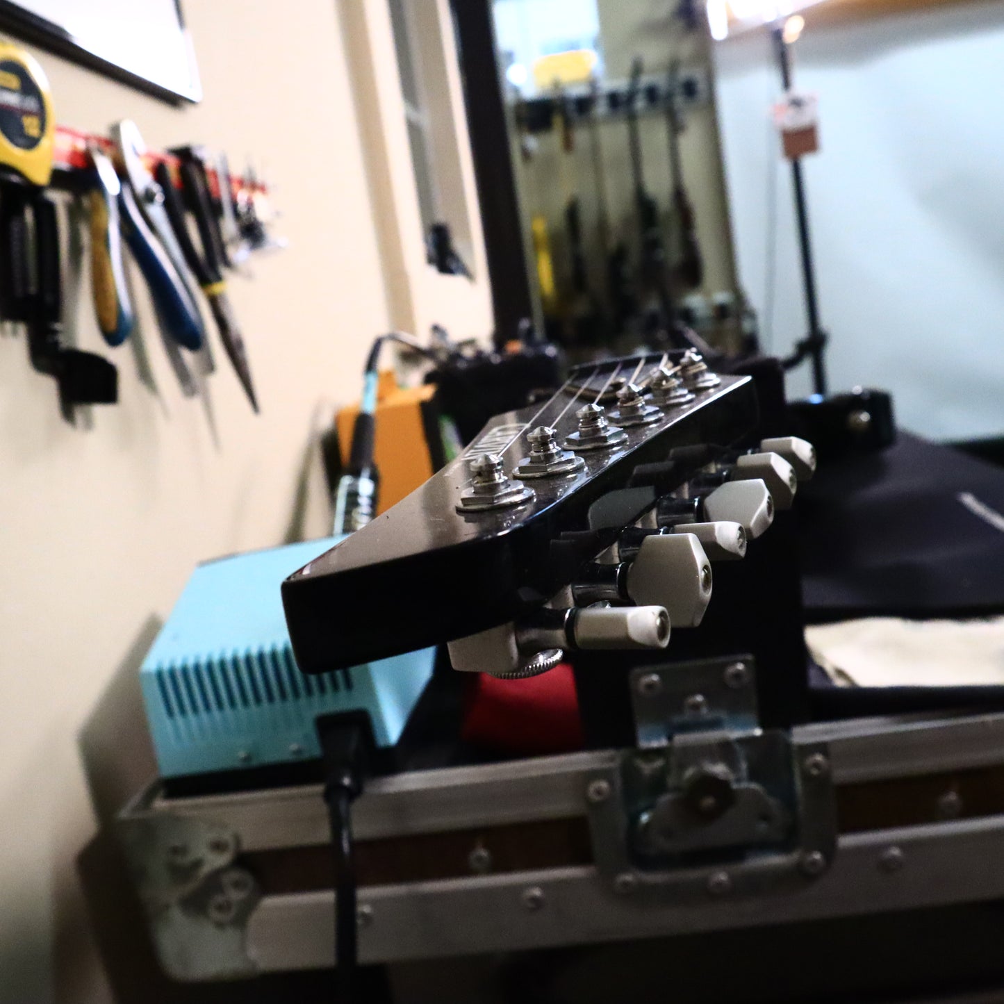 Carvin DC-135 BlueBurst Blue w/ Zebra Pickups