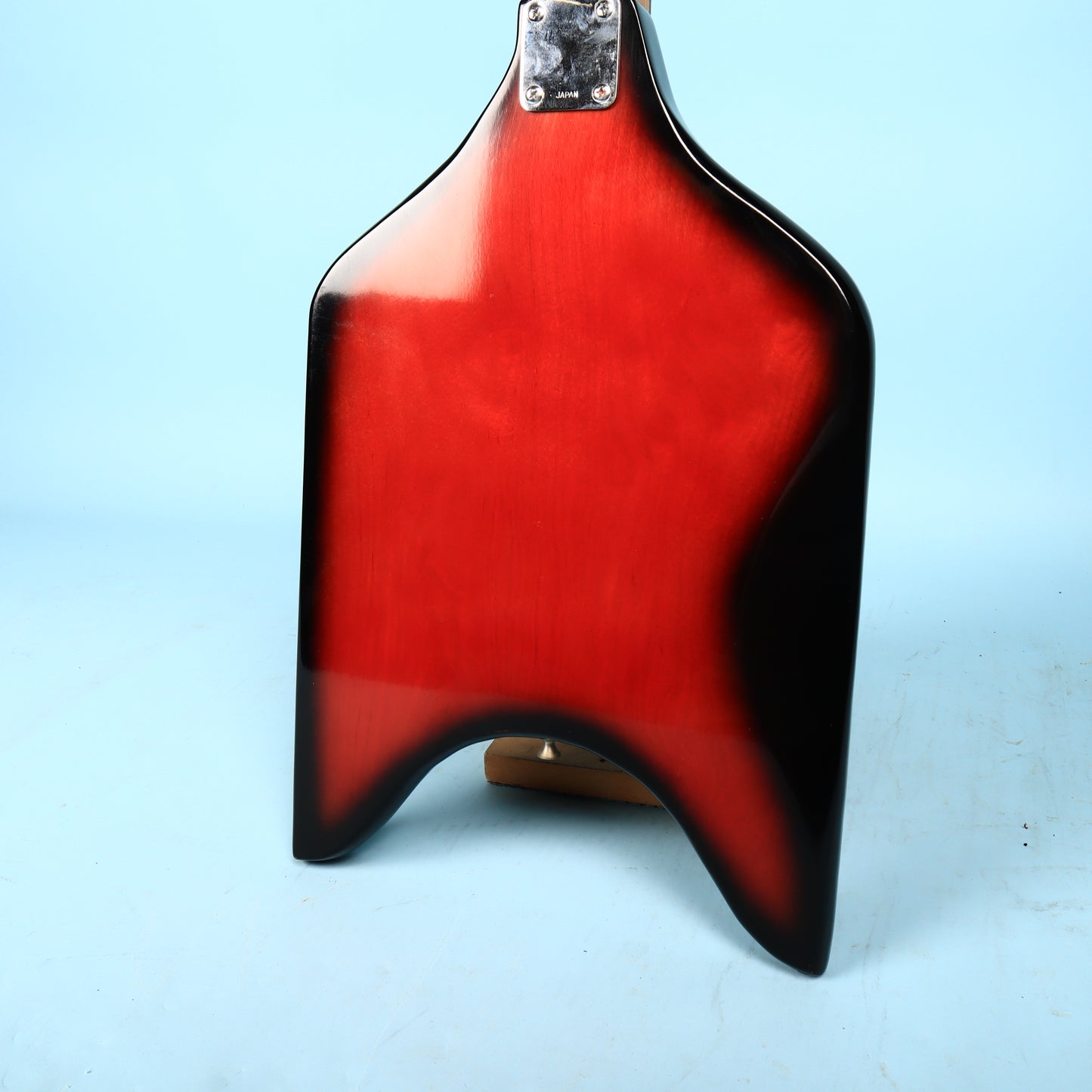 Kingston Swinger Vintage Electric Guitar Black and Red Flying Wedge