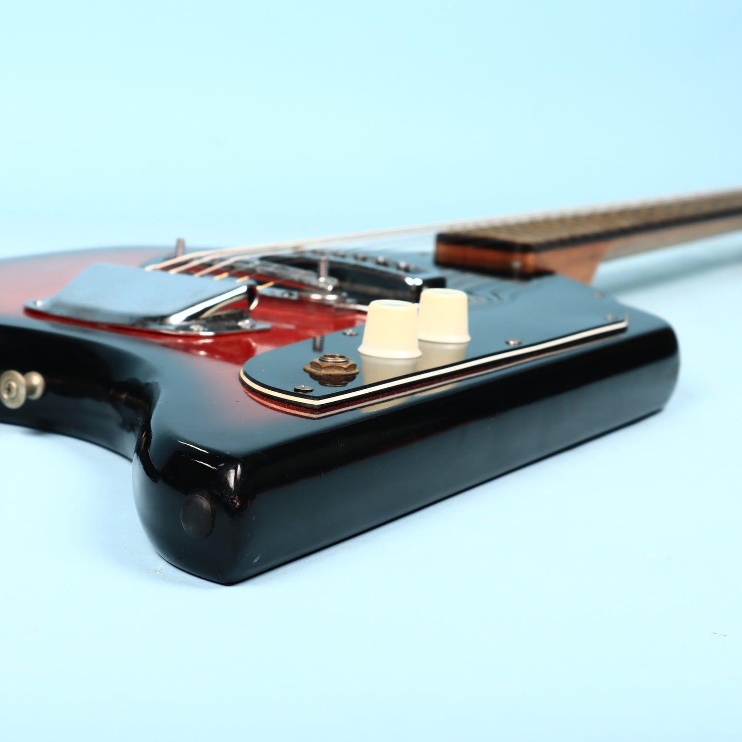 Kingston Swinger Vintage Electric Guitar Black and Red Flying Wedge