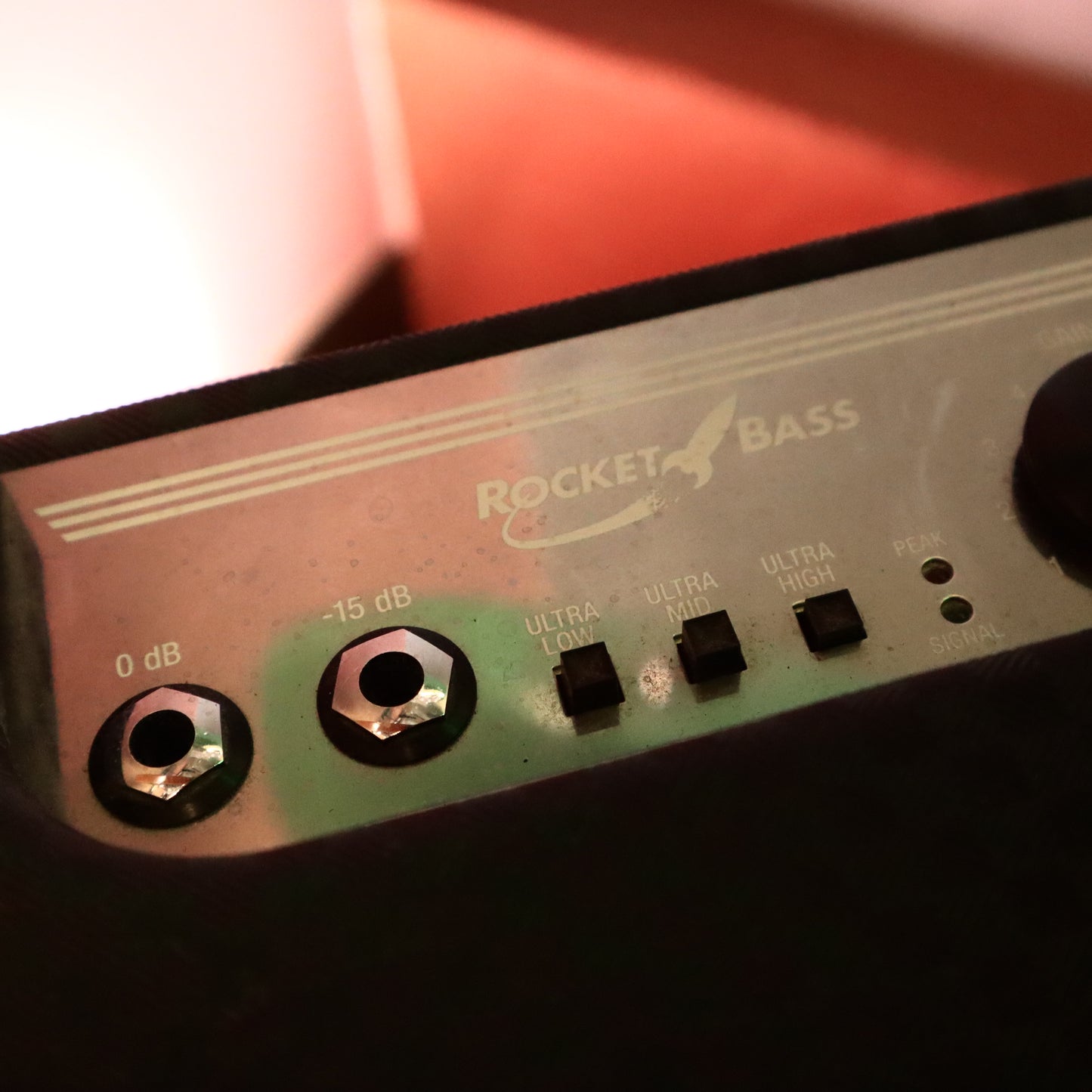Ampeg Rocket Bass Model B-100R 100 Watt 1x15" Bass Amp