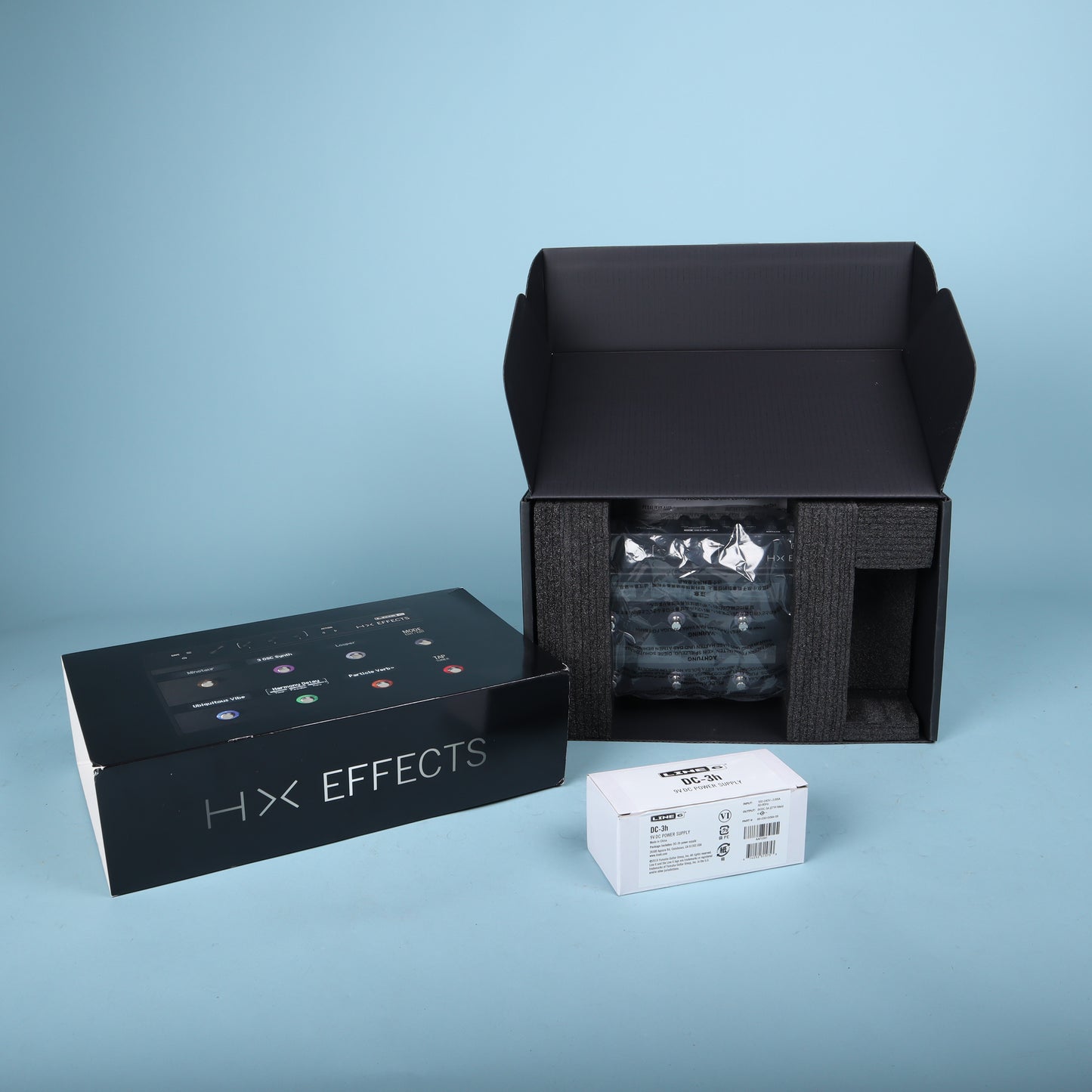 Line 6 HX Effects Guitar Multi-Effects Pedal with Power Supply & USB Cable