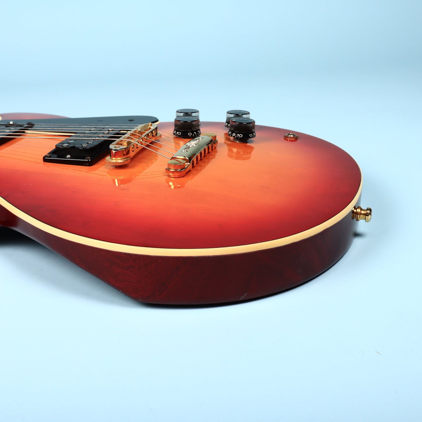 Yamaha SG1000 Cherry Sunburst 1980 Electric Guitar Japan